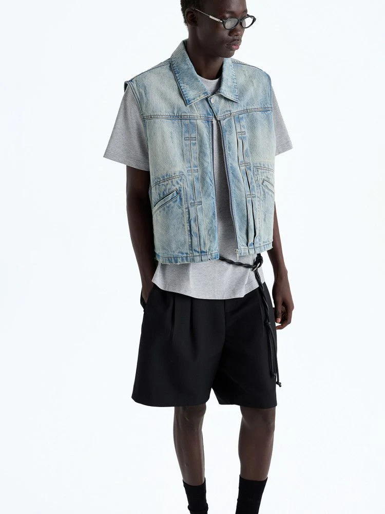 Contrast Graphic Tee - Image 5
