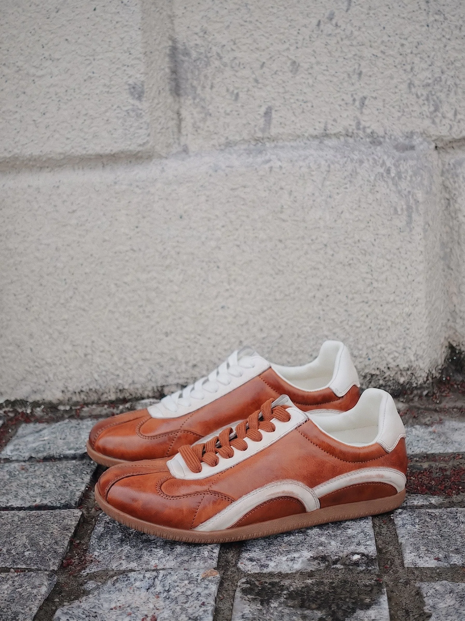 Contrast Panel Sneakers - Image 2
