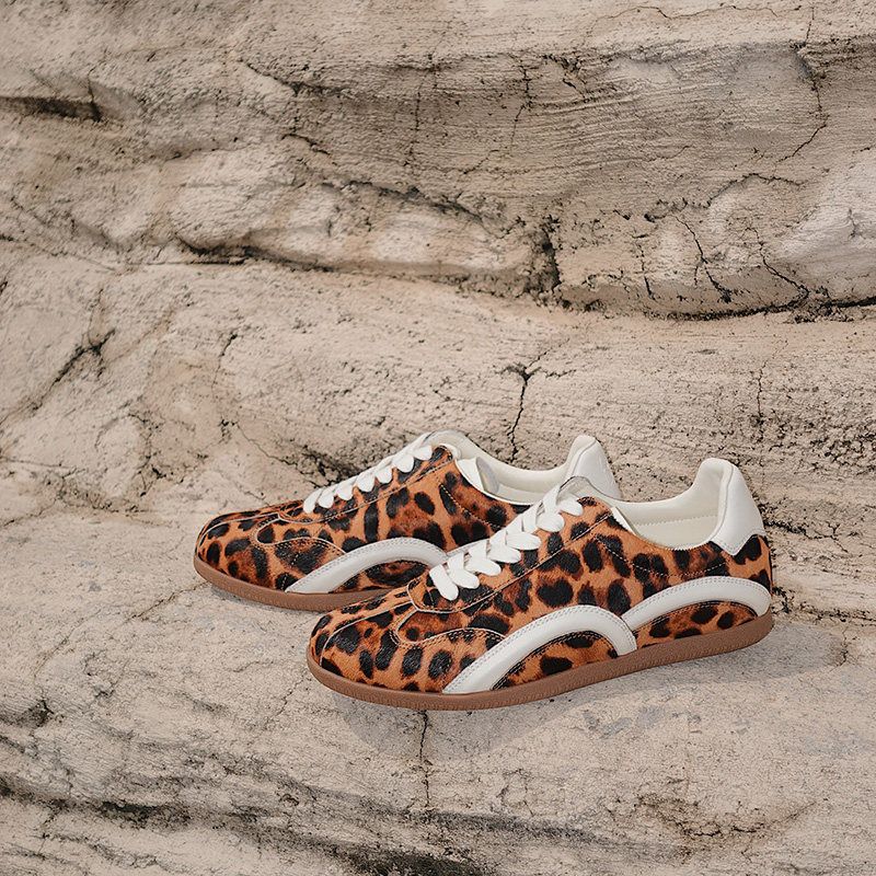 Contrast Panel Sneakers - Image 6