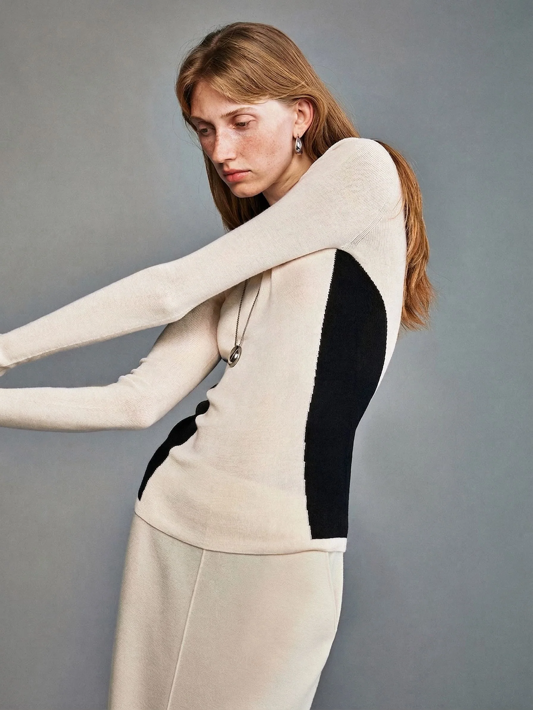 Contrast Panel Sweater - Image 3