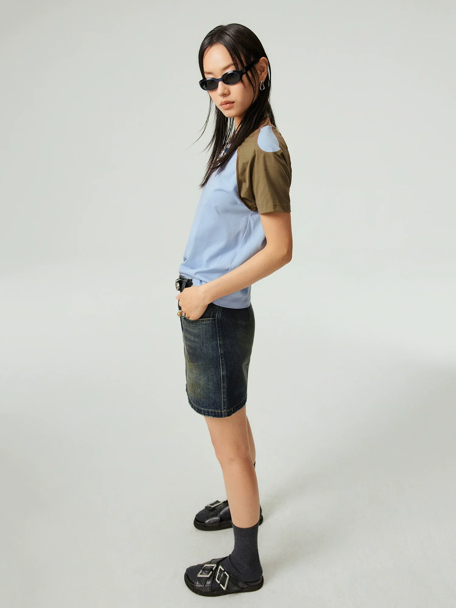 Contrast Raglan Cotton Tee - Image 5