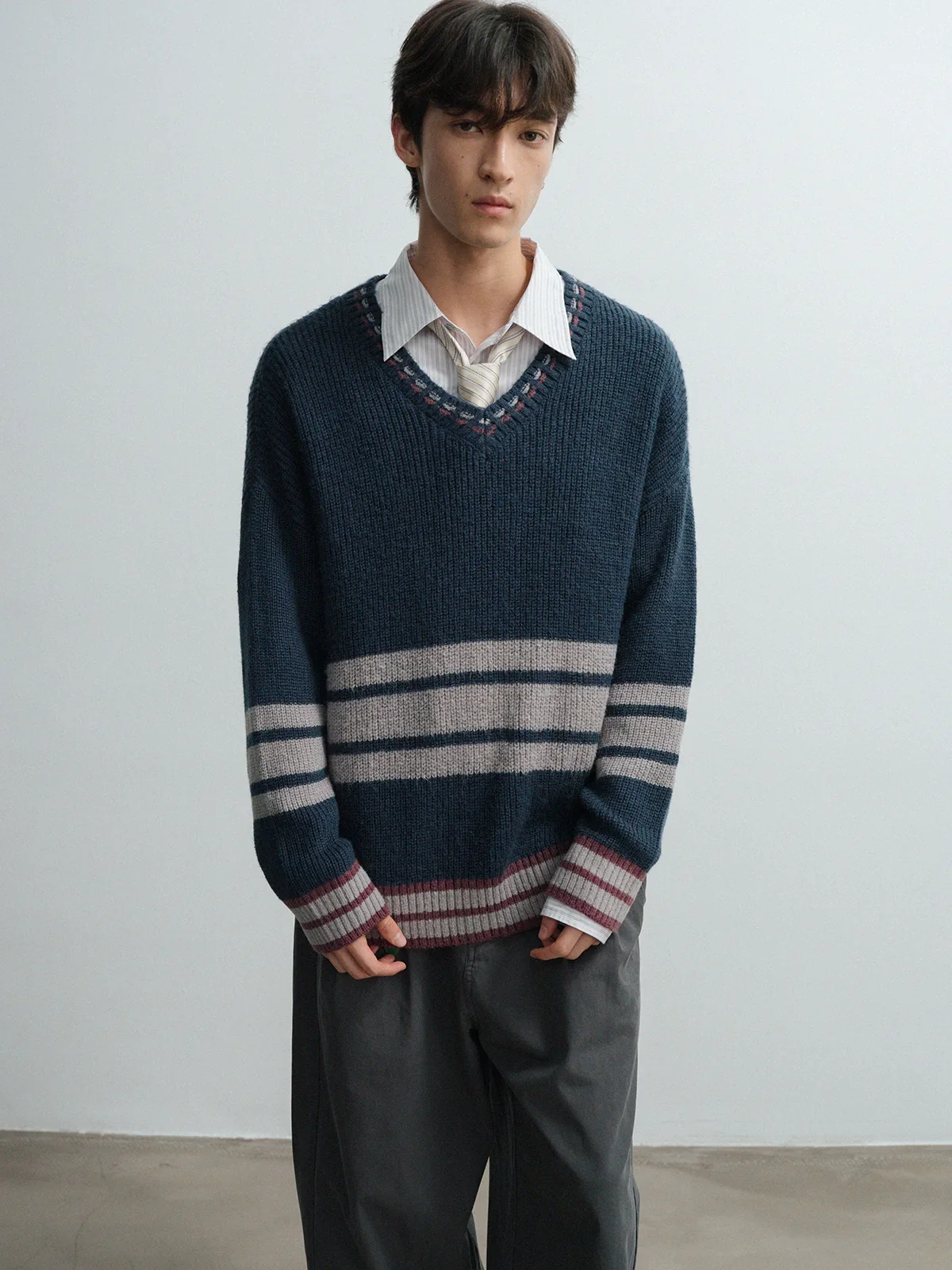 Contrast Stripe V-Neck Sweater - Image 4