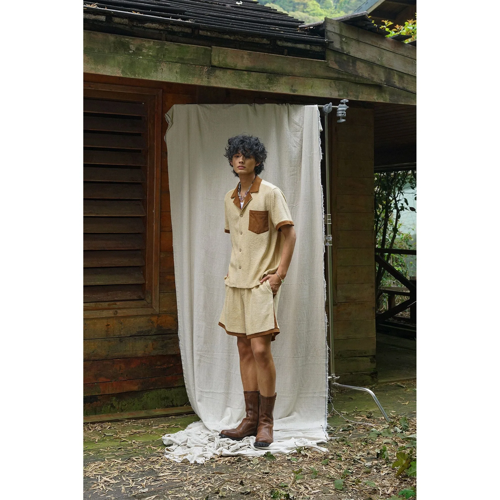 Contrast Trim Shorts - Image 2