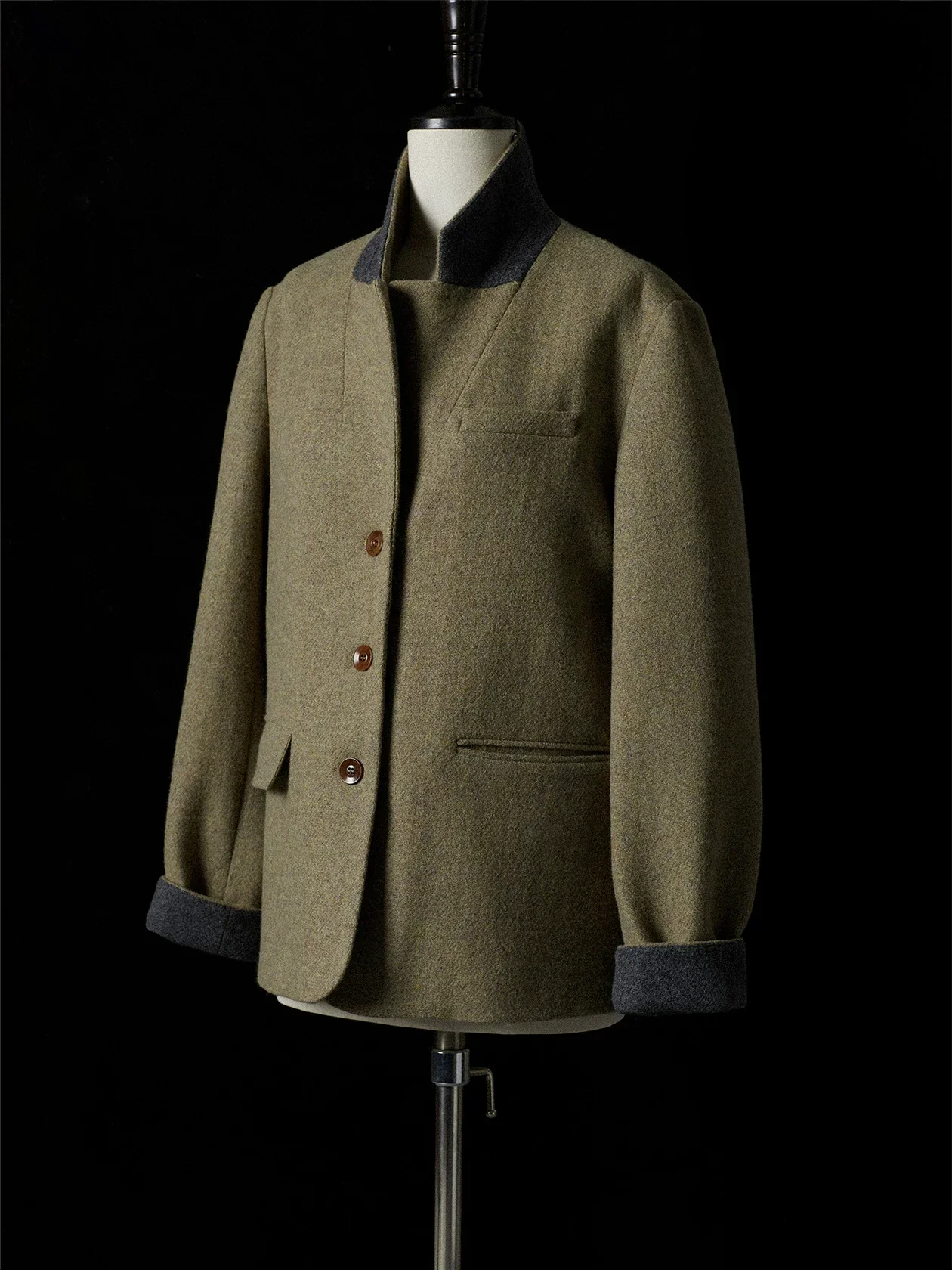 Contrast-Trim Wool Blazer - Image 6