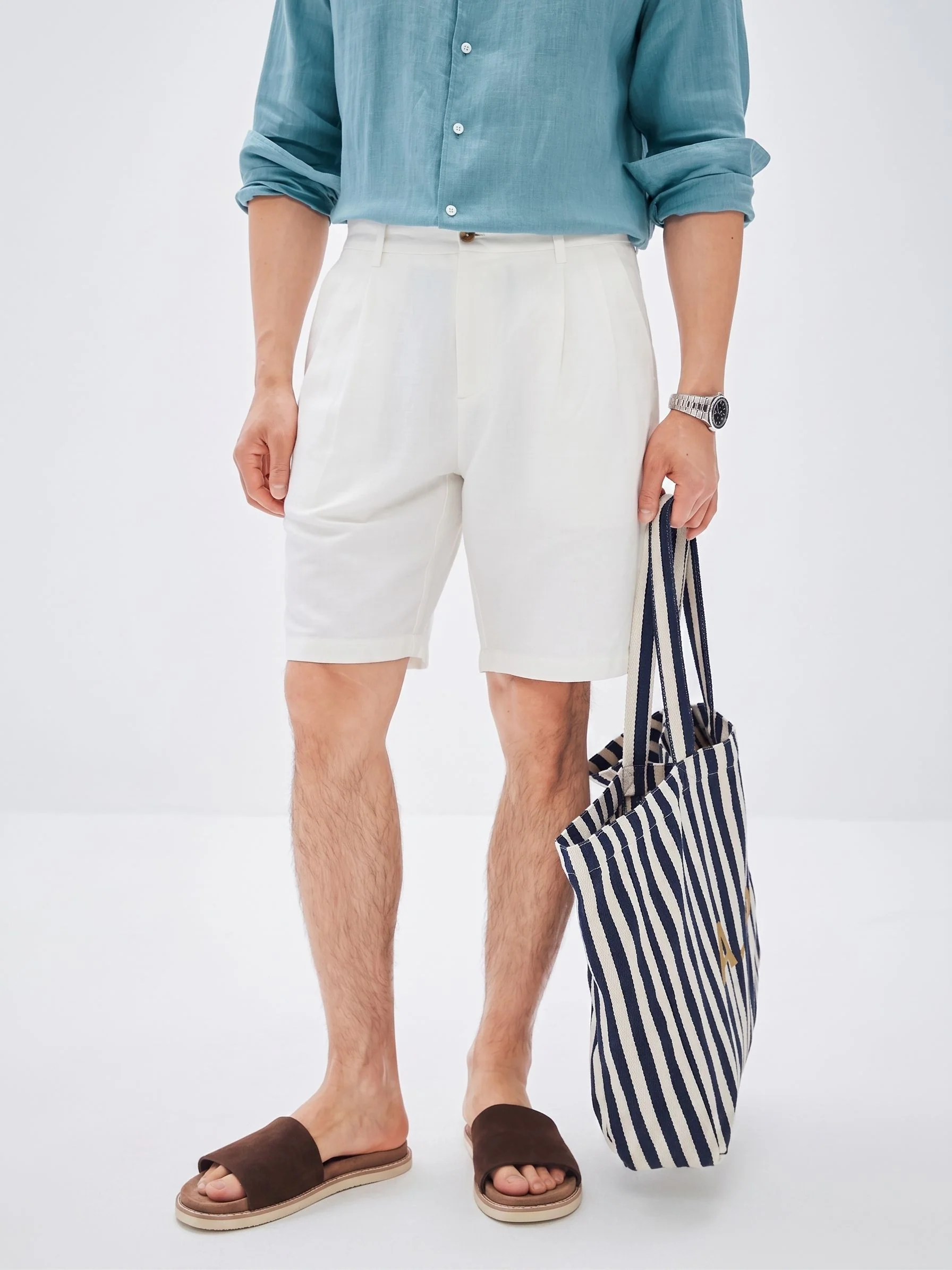 Cotton-Linen Pleated Shorts