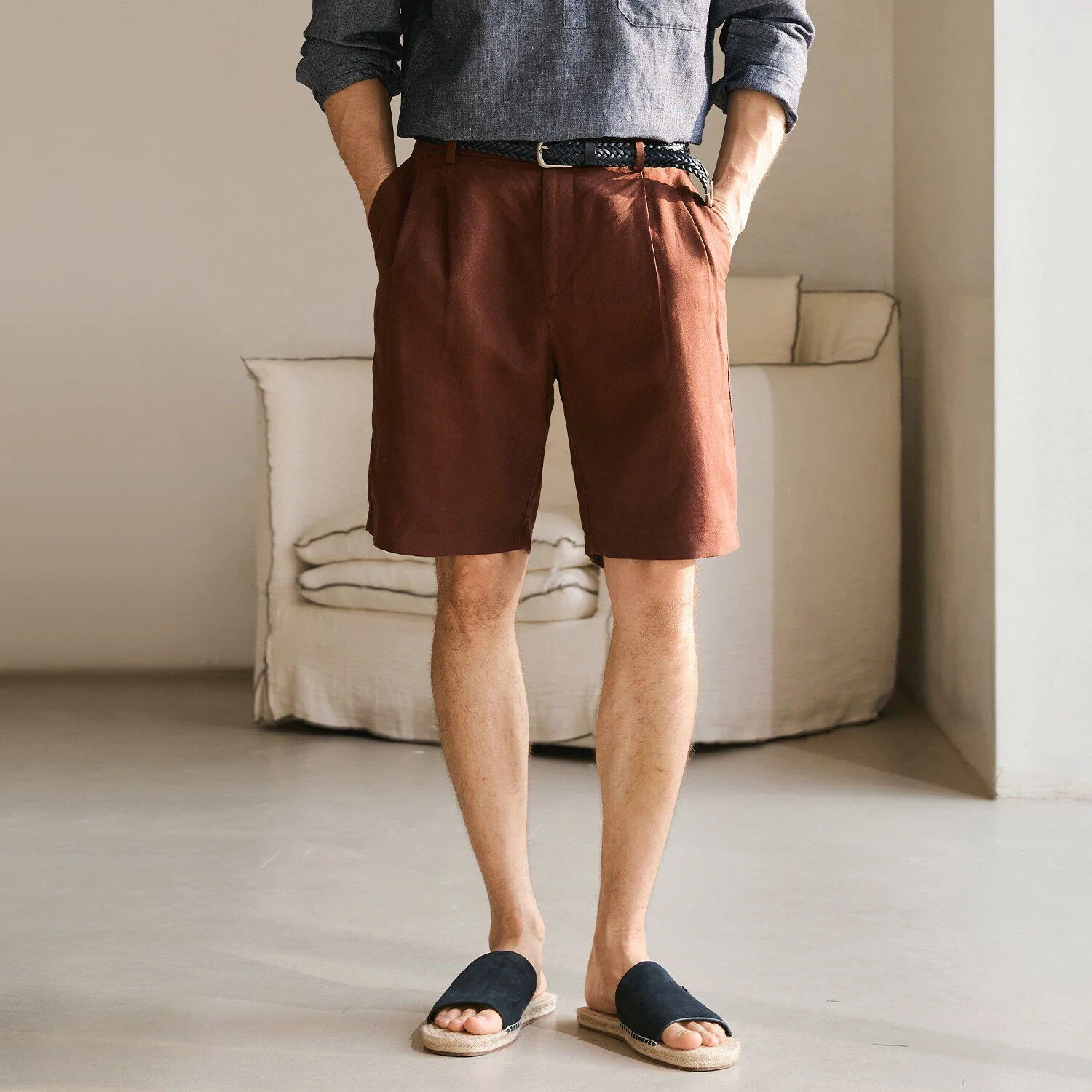 Cotton-Linen Pleated Shorts - Image 8