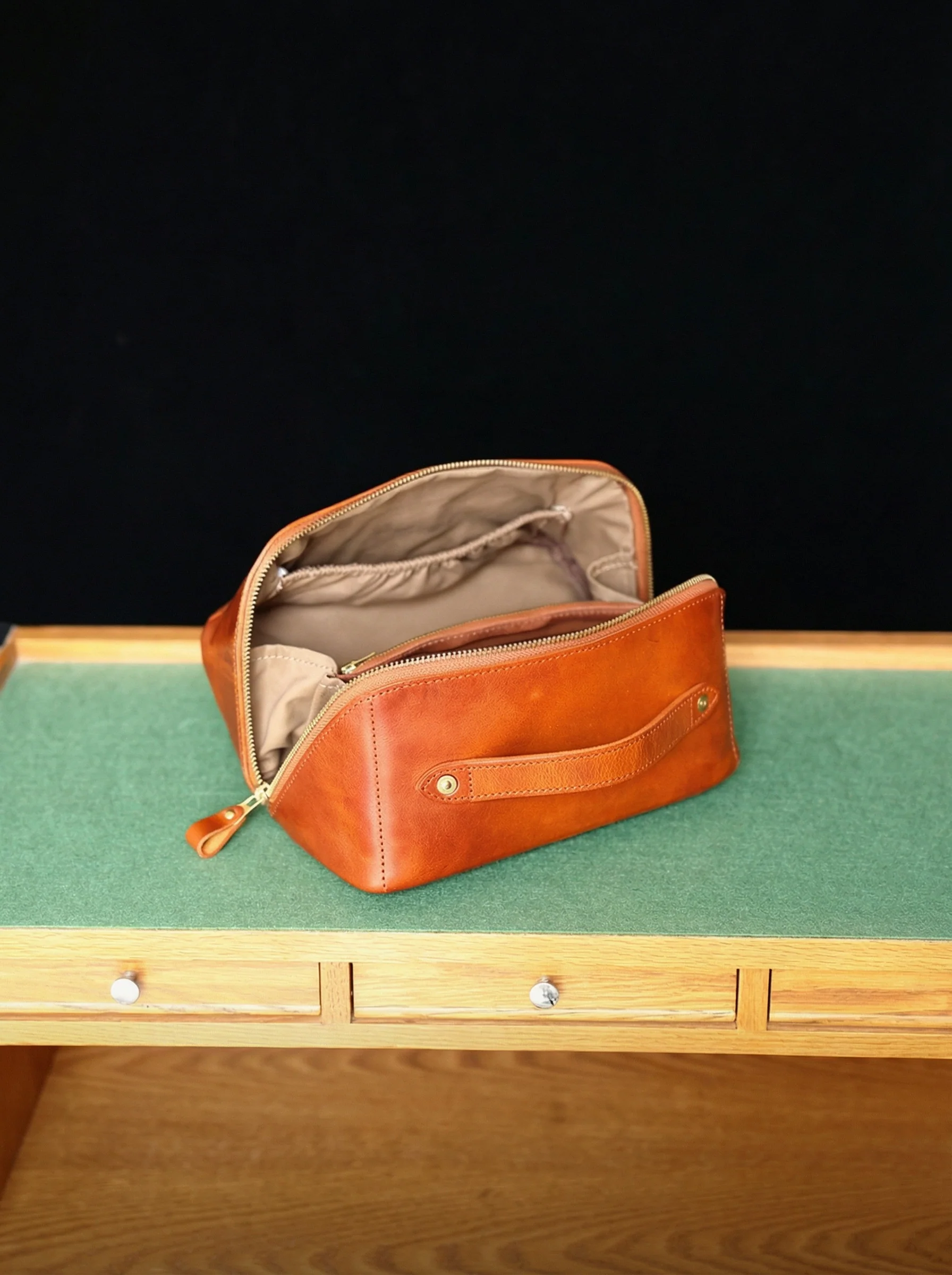 Cowhide Leather Travel Pouch - Image 3