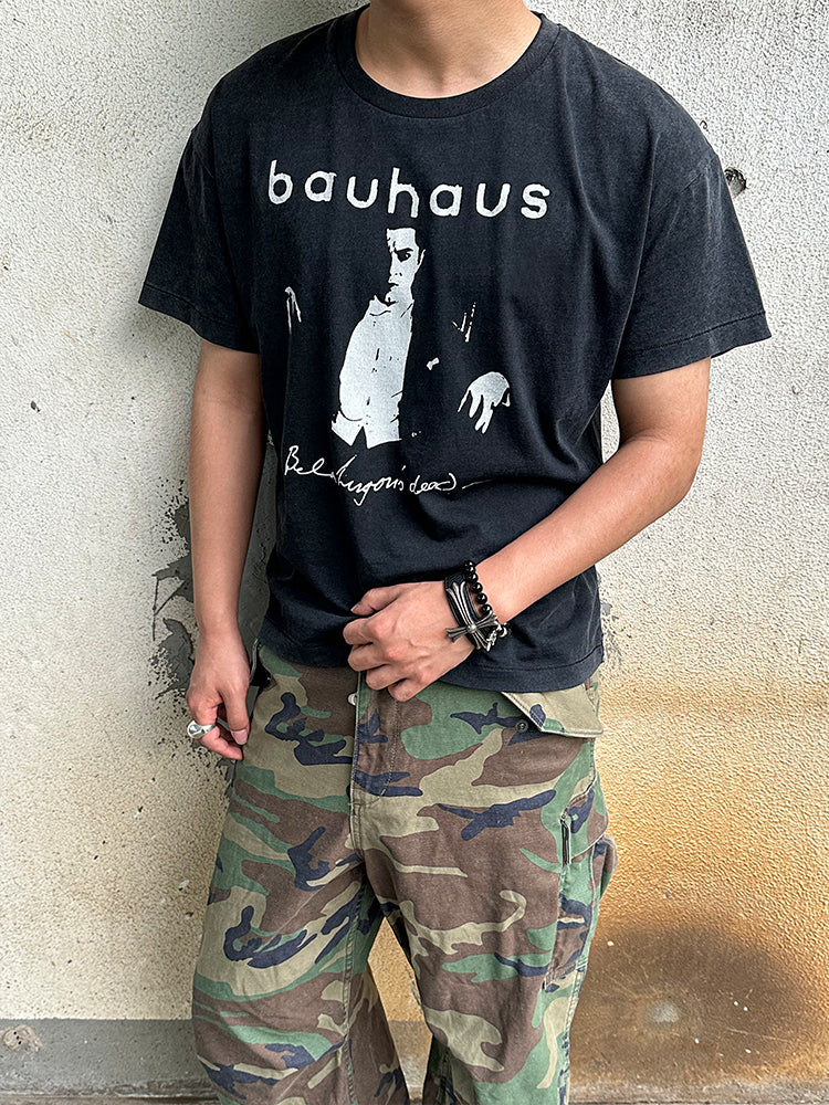 Crackle Graphic Tee