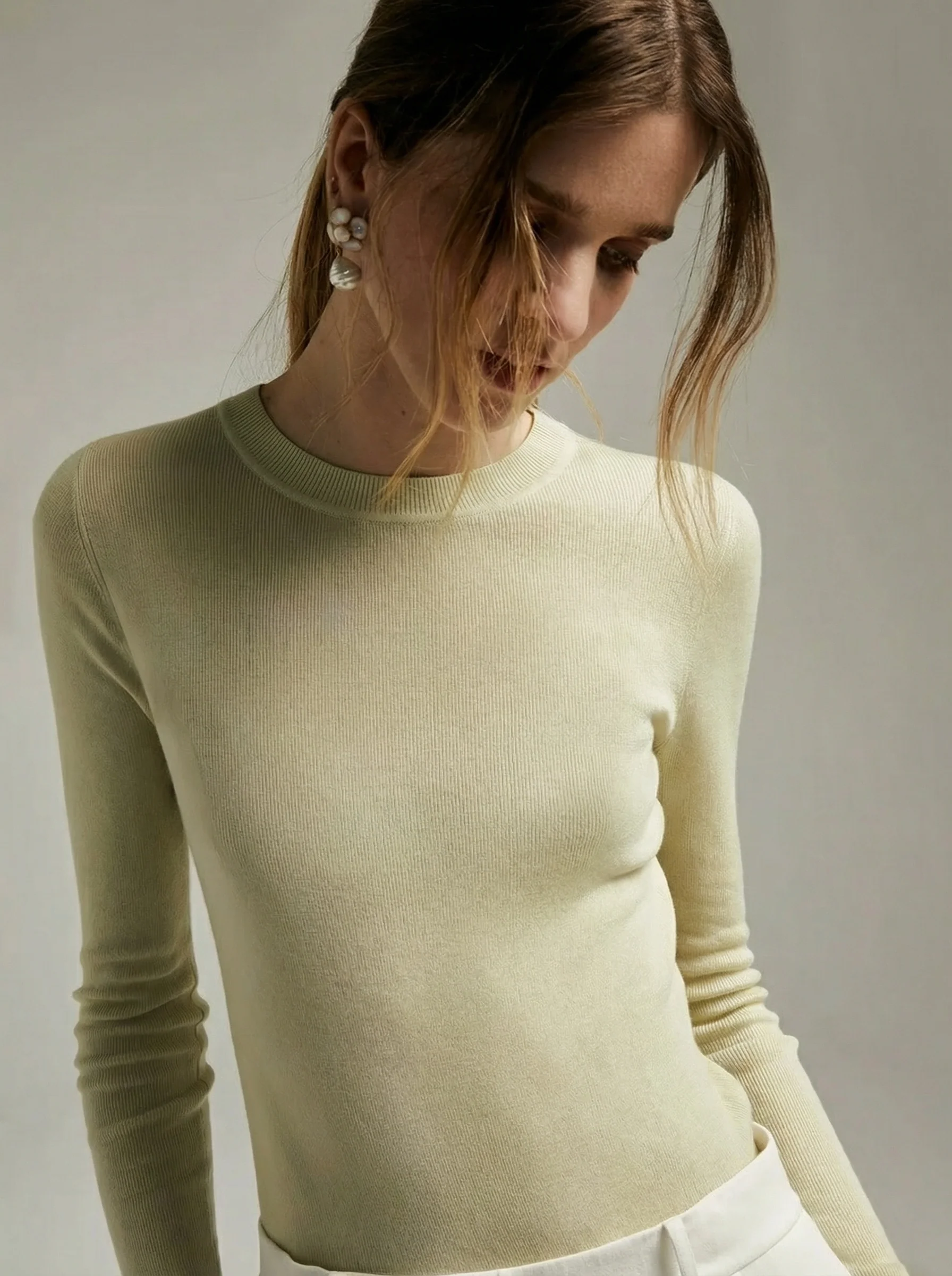 Crew Neck Cashmere Blend Top - Image 11