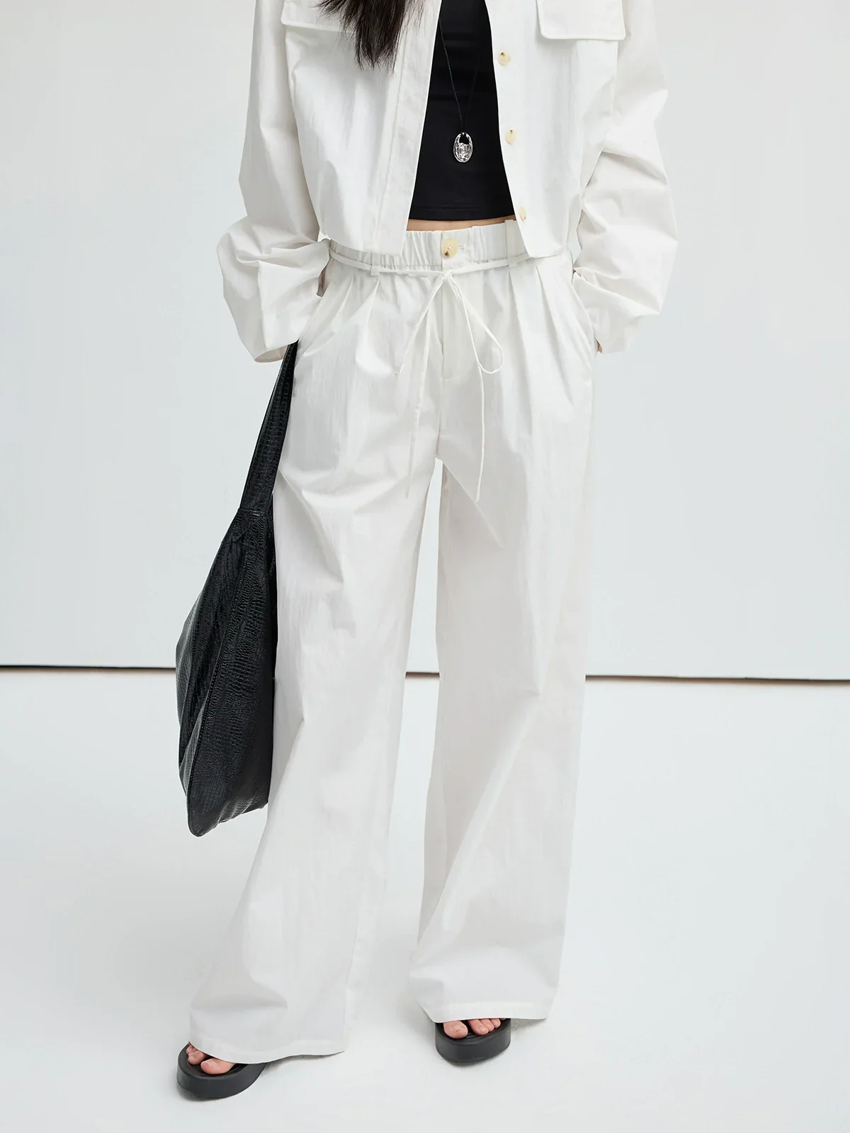 Crinkle Twill Drawstring Wide-Leg Pants - Image 5
