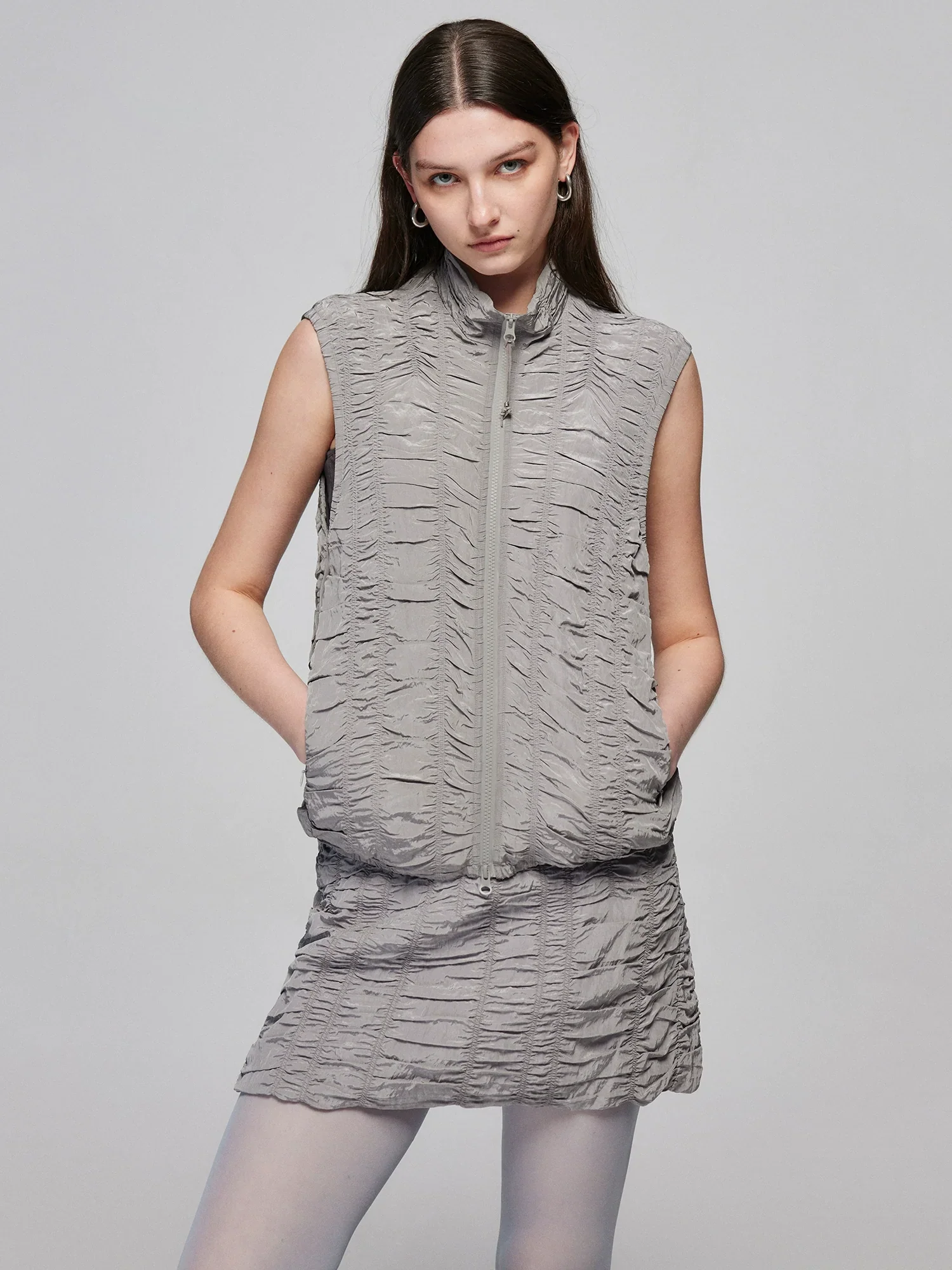 Crinkled Stand-Collar Zip Vest - Image 3