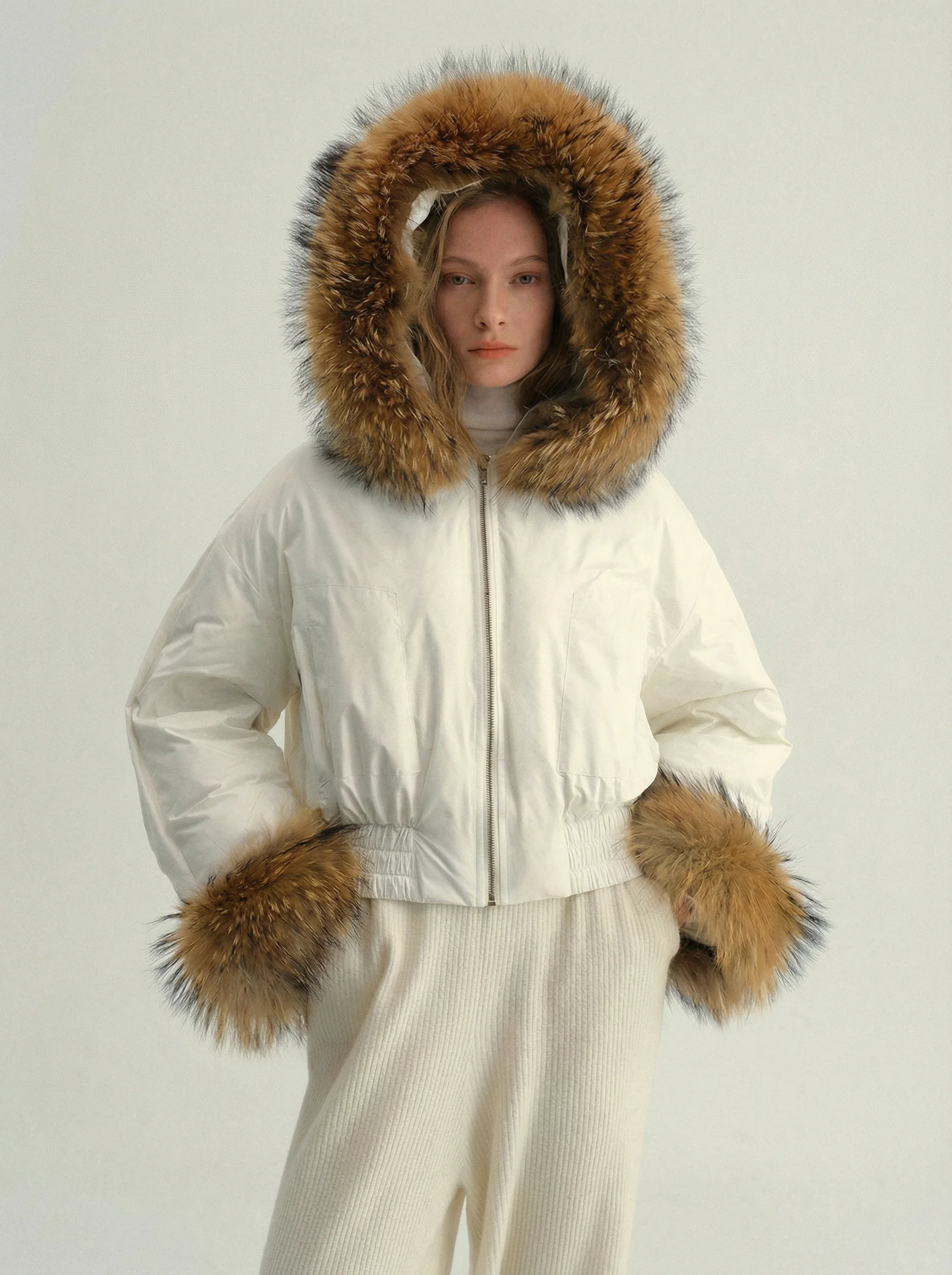 Cropped Down Parka with Detachable Fur Collar - Image 4
