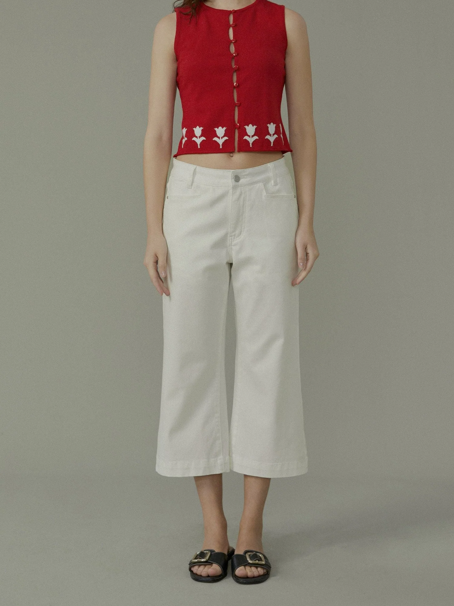 Cropped Flare Jeans - Image 3