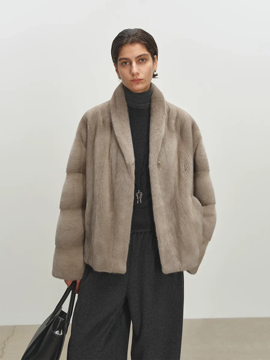 Cropped Mink Jacket - Image 4
