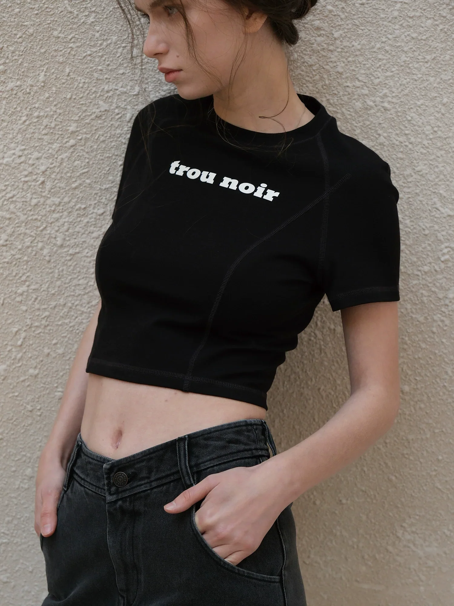 Cropped Trou Noir Tee - Image 2