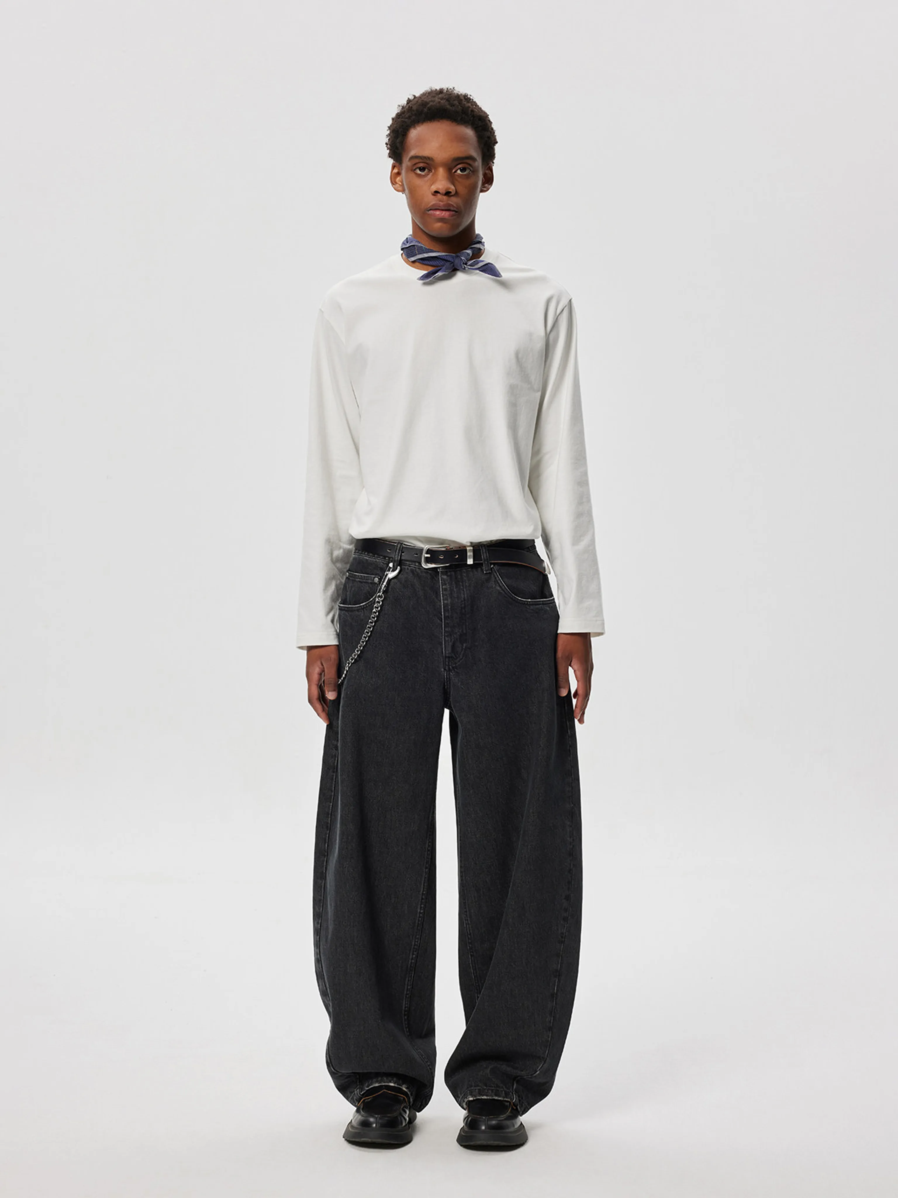 Curved-Leg Heavyweight Slub Denim Jeans - Image 5
