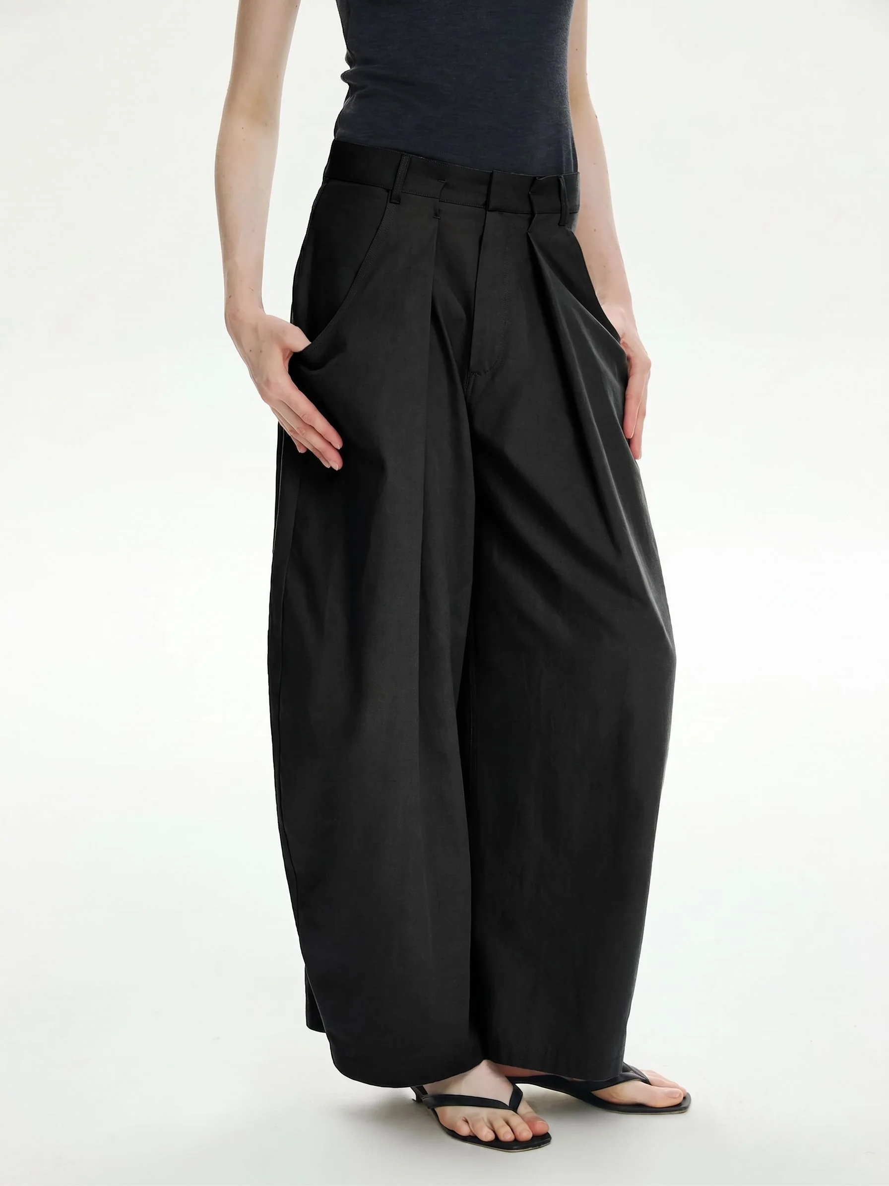 Curved-Leg Linen Trousers - Image 3