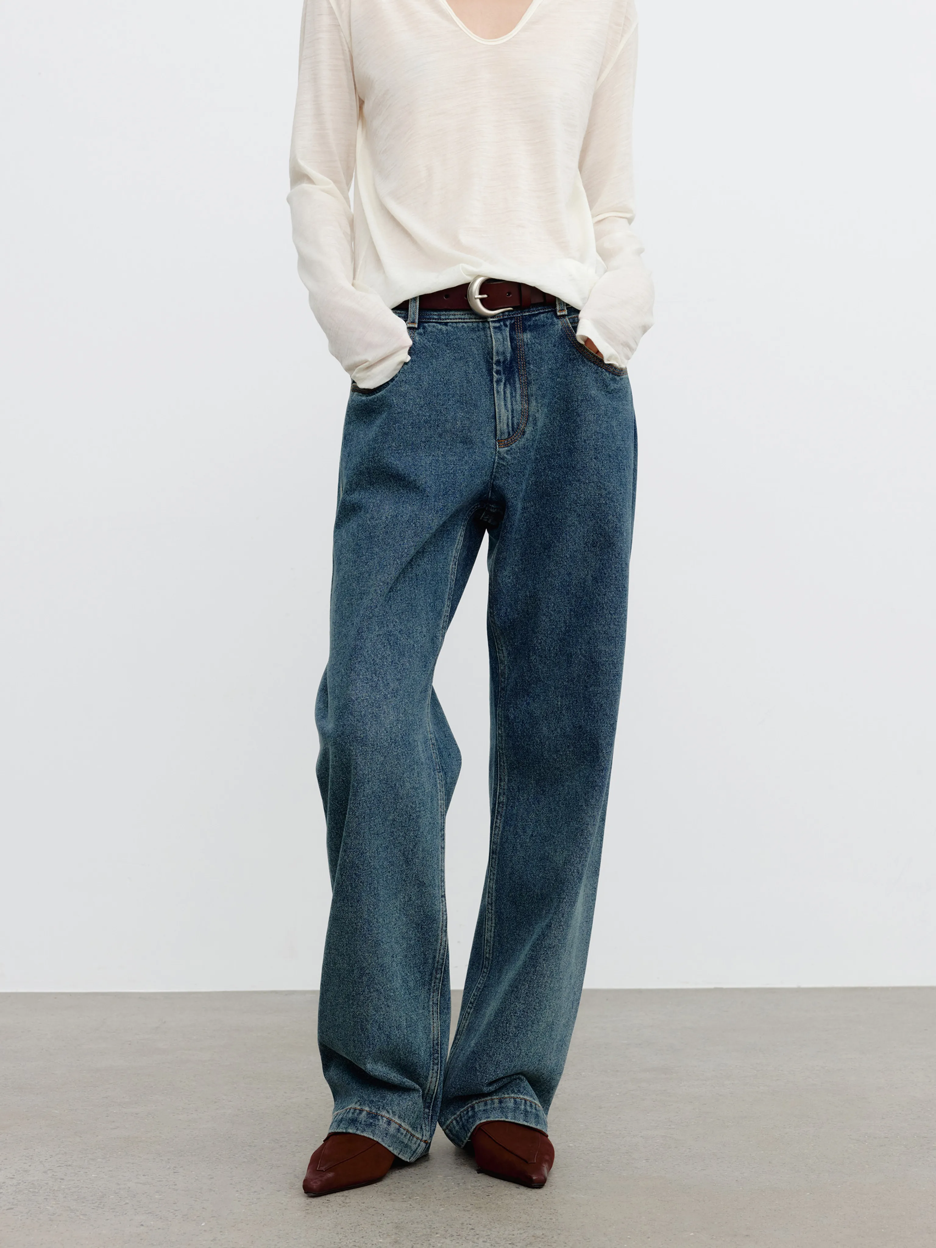 Curved Seam Jeans