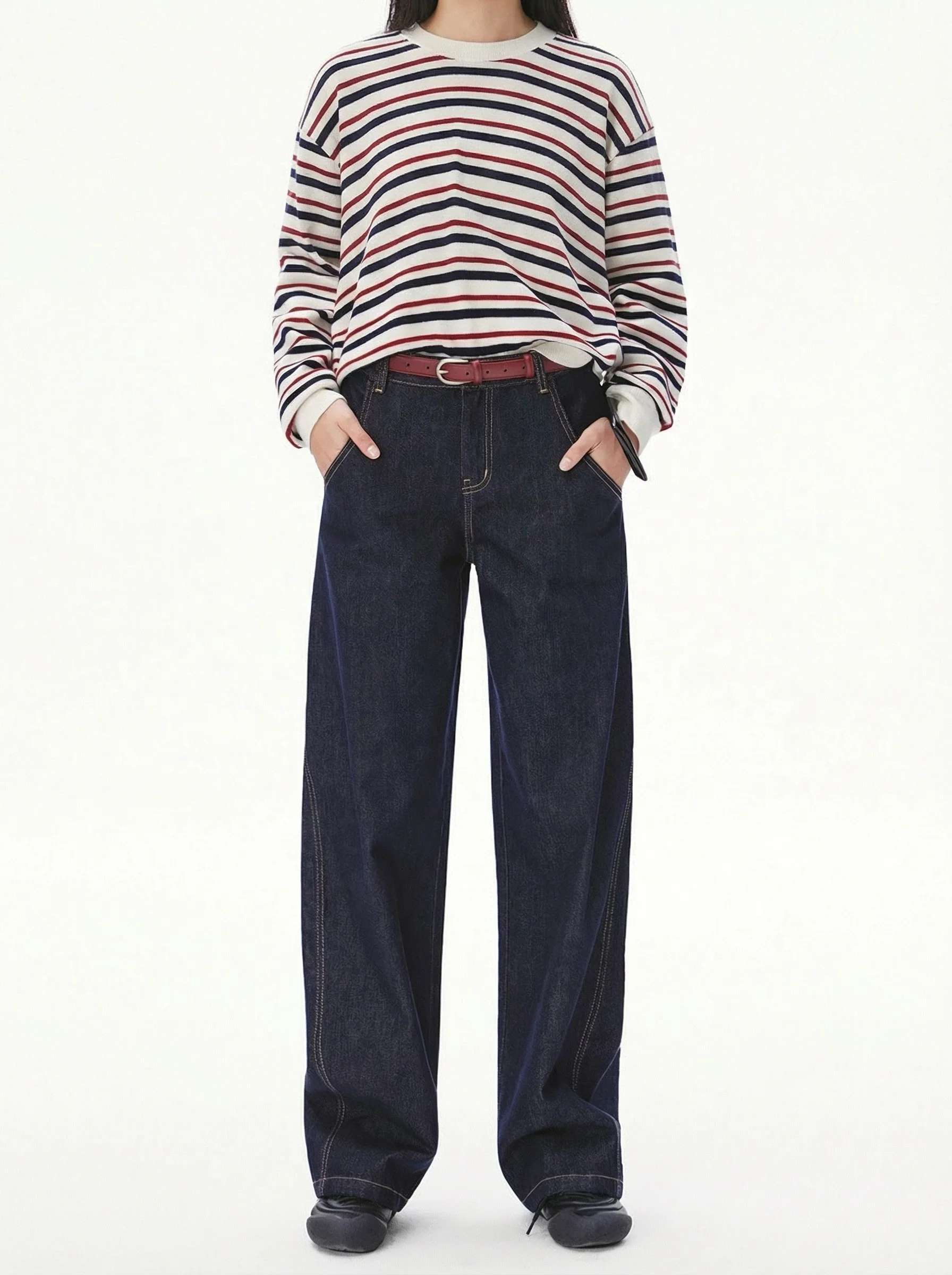Curved Seam Wide Jeans