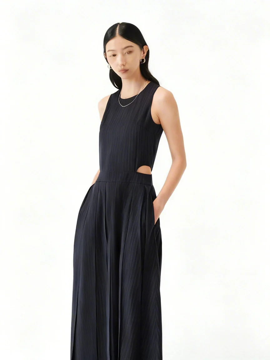 Cutout Pleated Midi Dress - Image 12