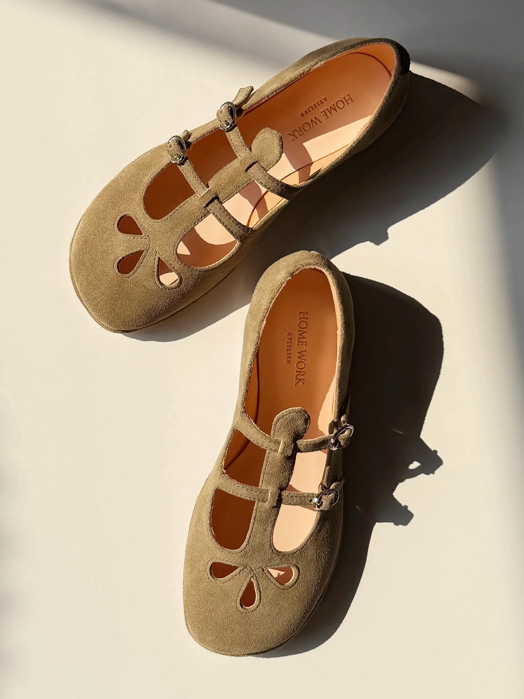 Cutout T-Bar Flats
