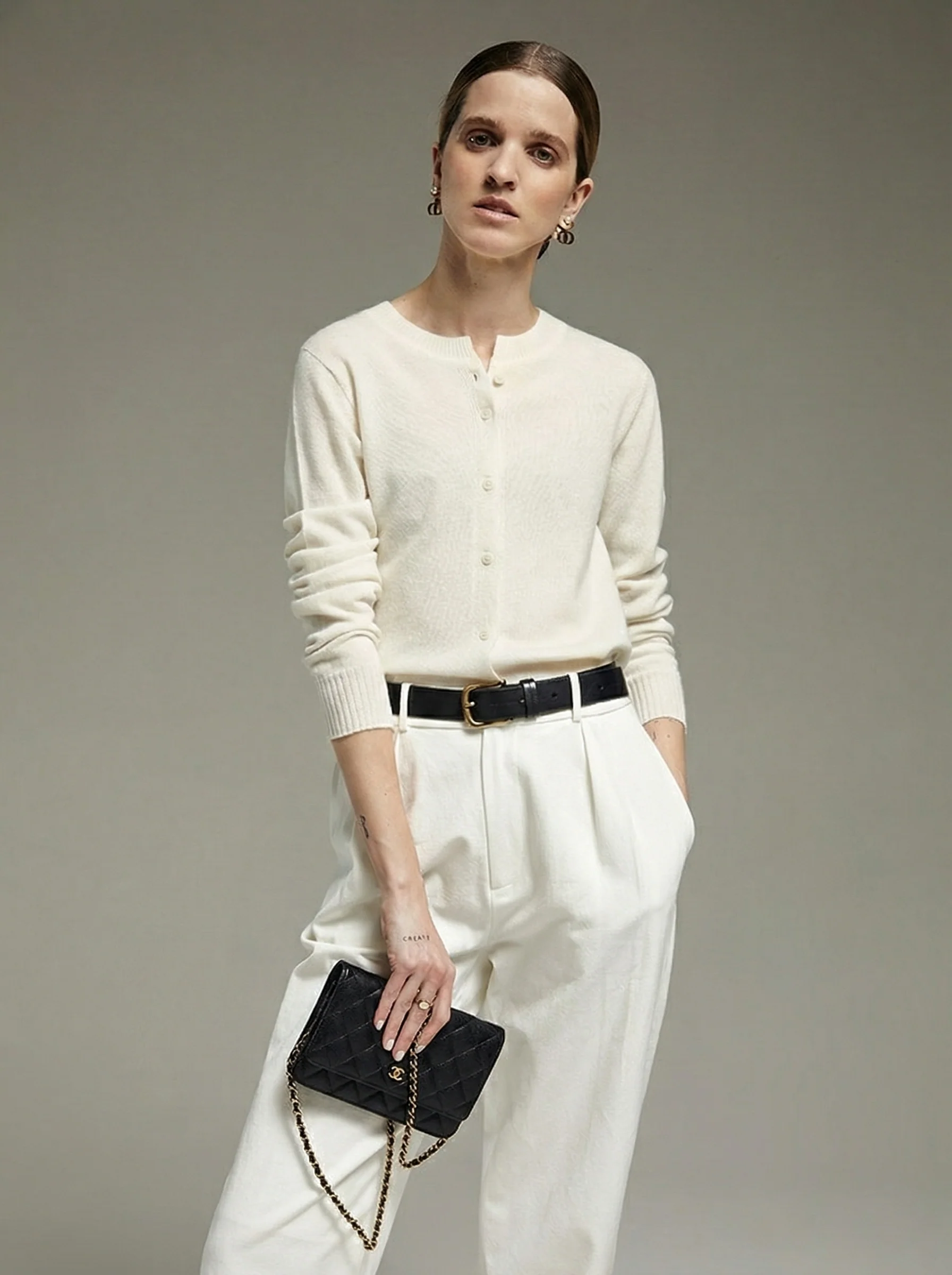Daisy Pure Cashmere Seamless Crewneck Cardigan - Image 3