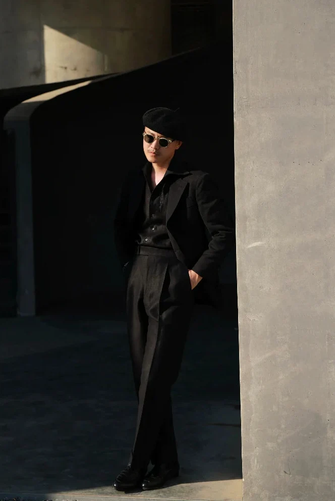 Dark Knight Wool-Linen Suit - Image 2