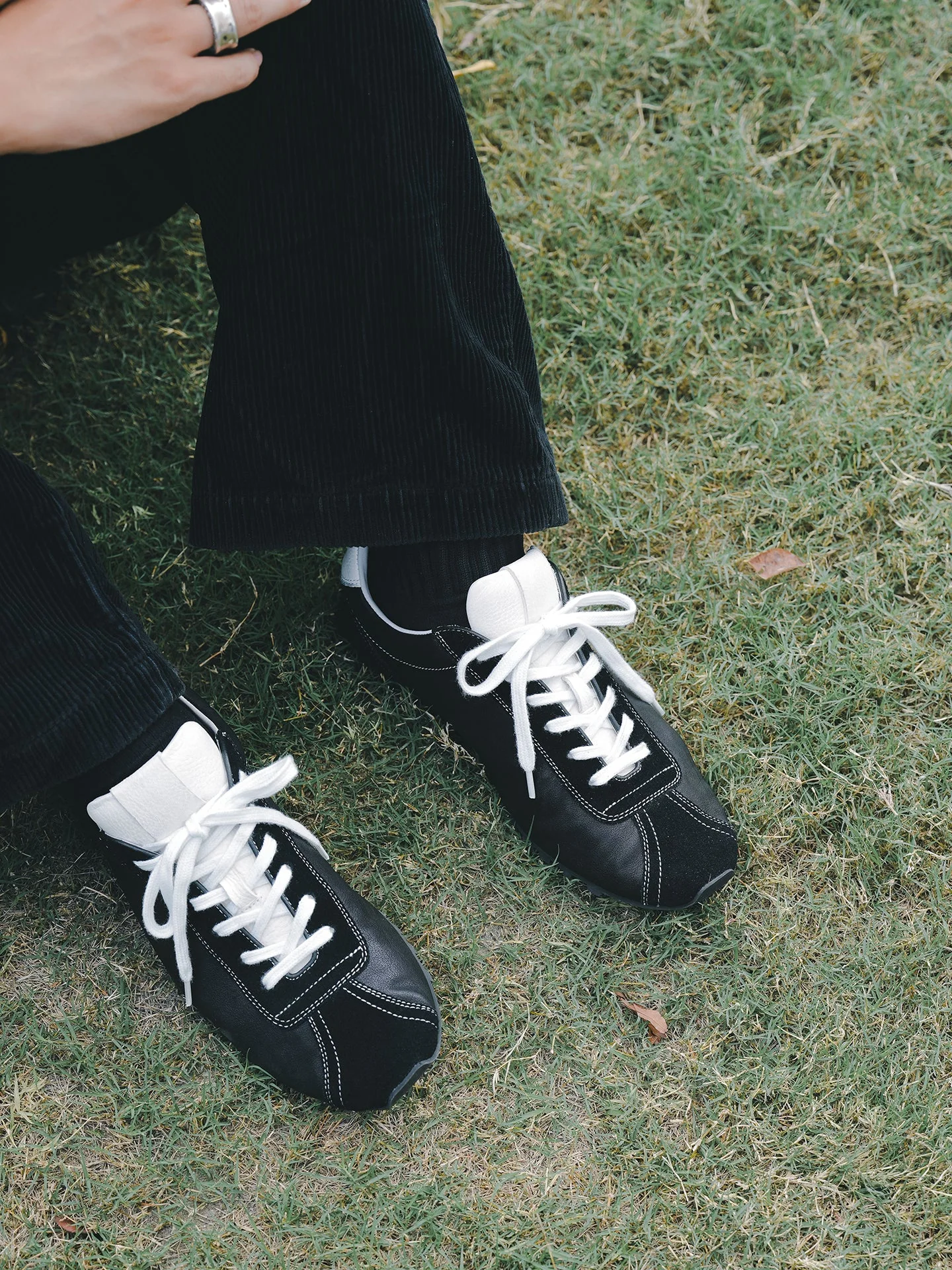 Detachable Tongue Sneaker - Image 4