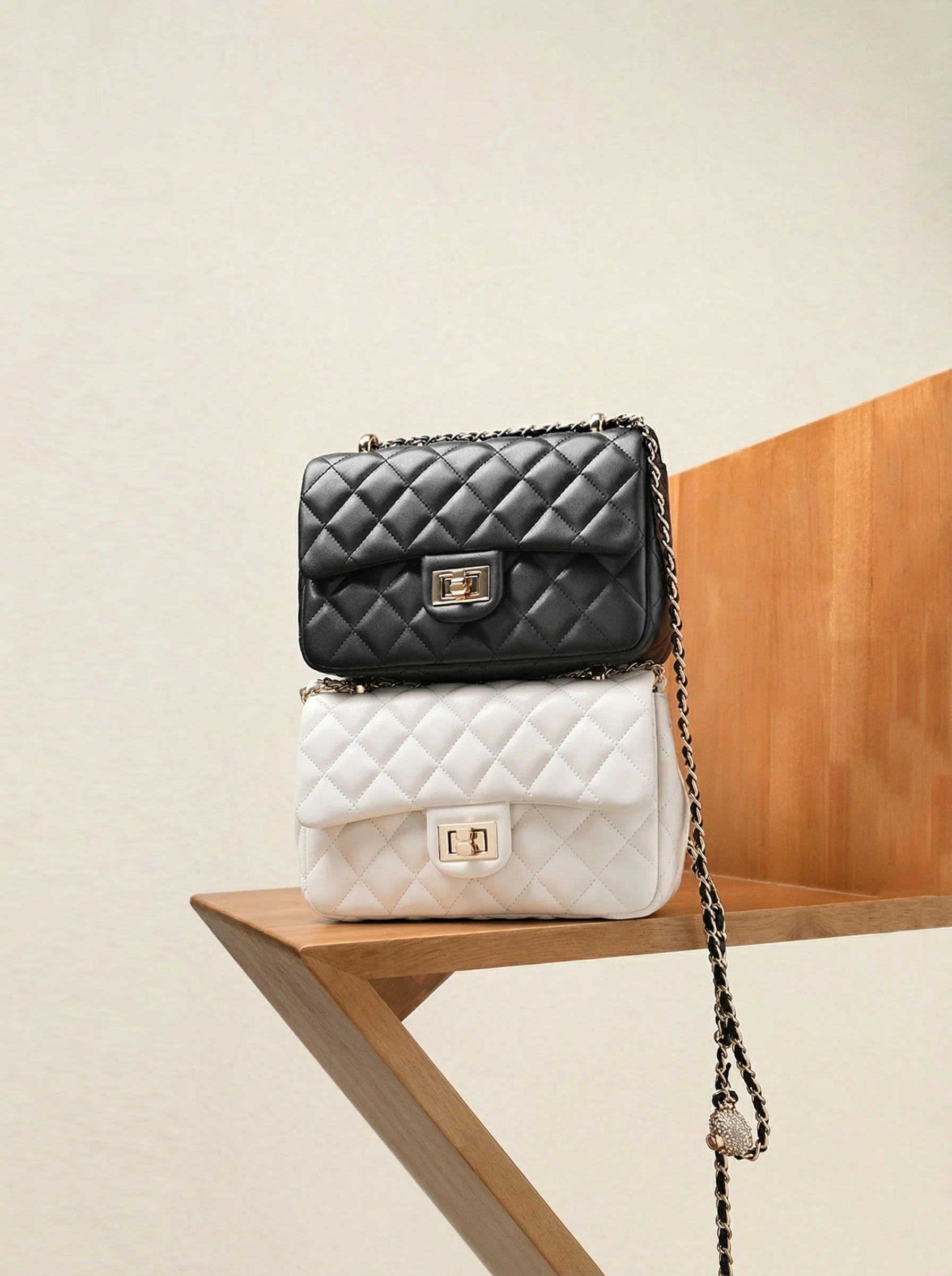 Diamond-Quilt Chain Shoulder Bag - Image 2