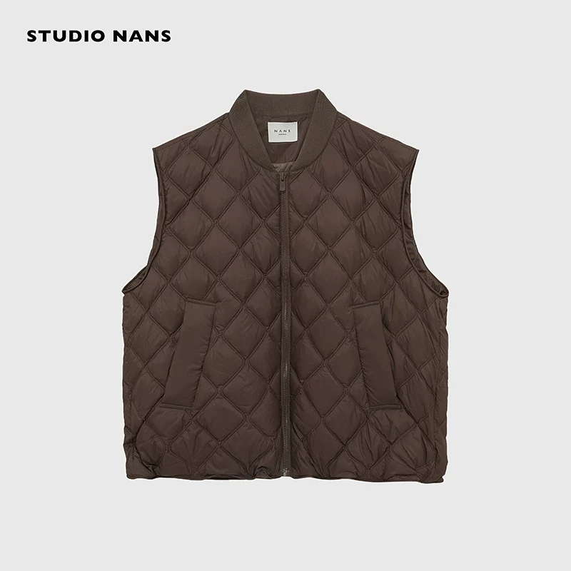Diamond-Quilt Hooded Down Jacket/Vest - Image 10