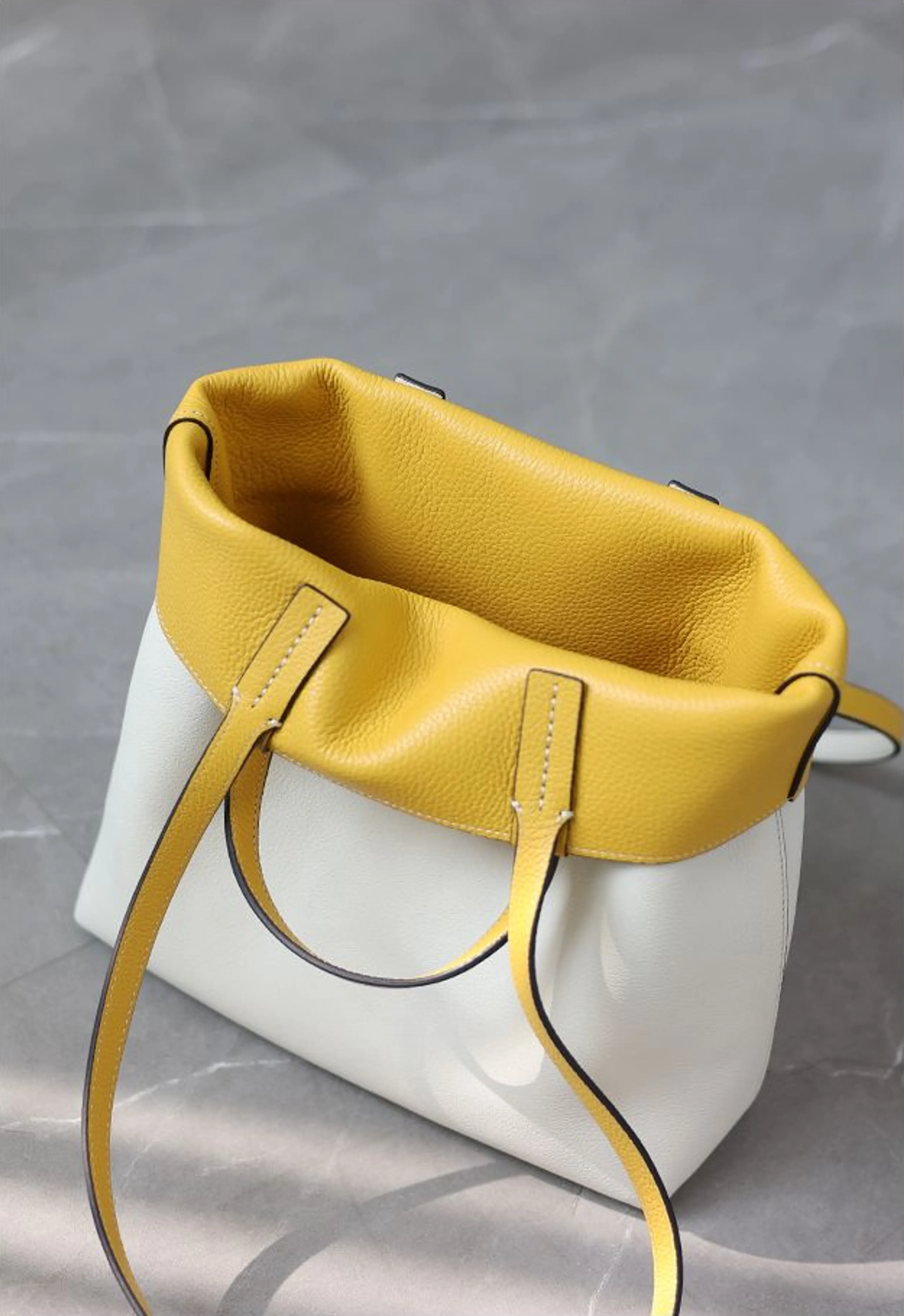 Double-Sided Cowhide Tote - Image 27