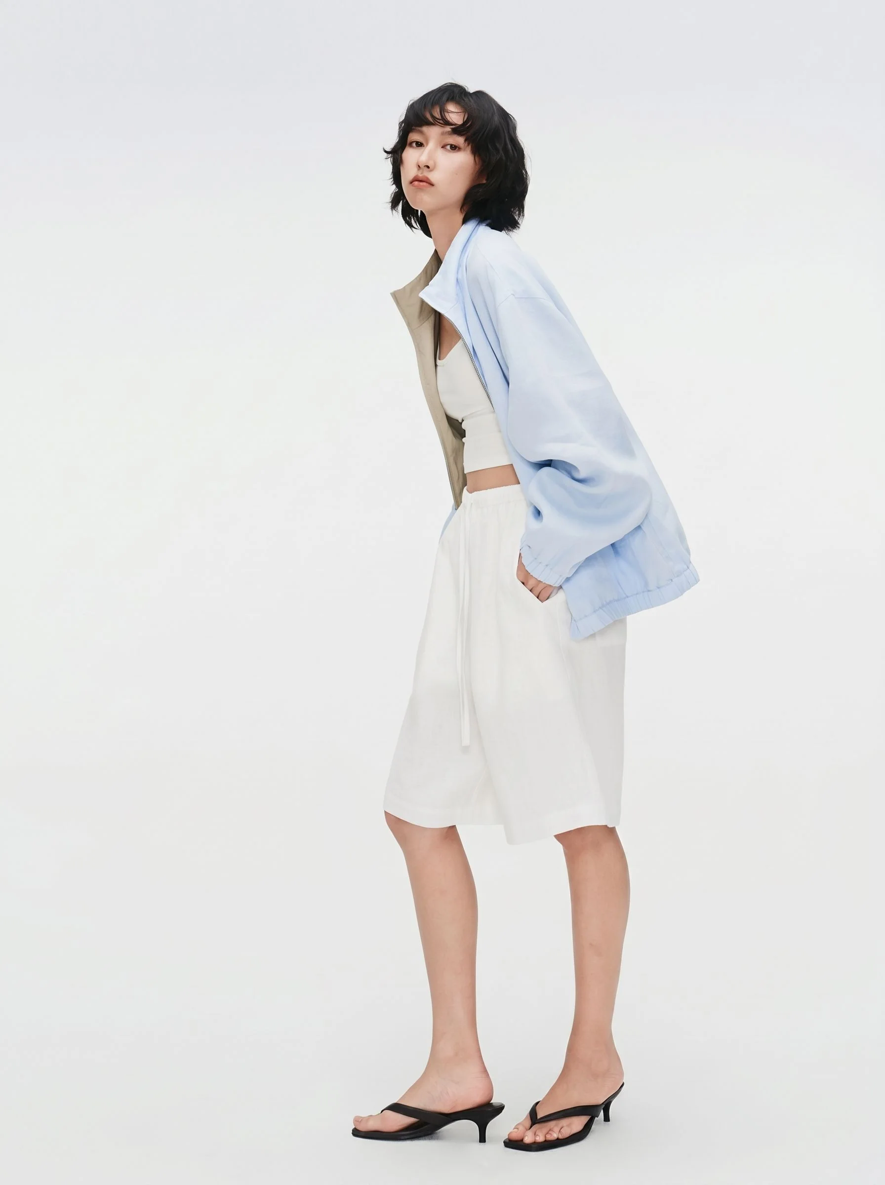 Drawstring Linen Shorts - Image 3