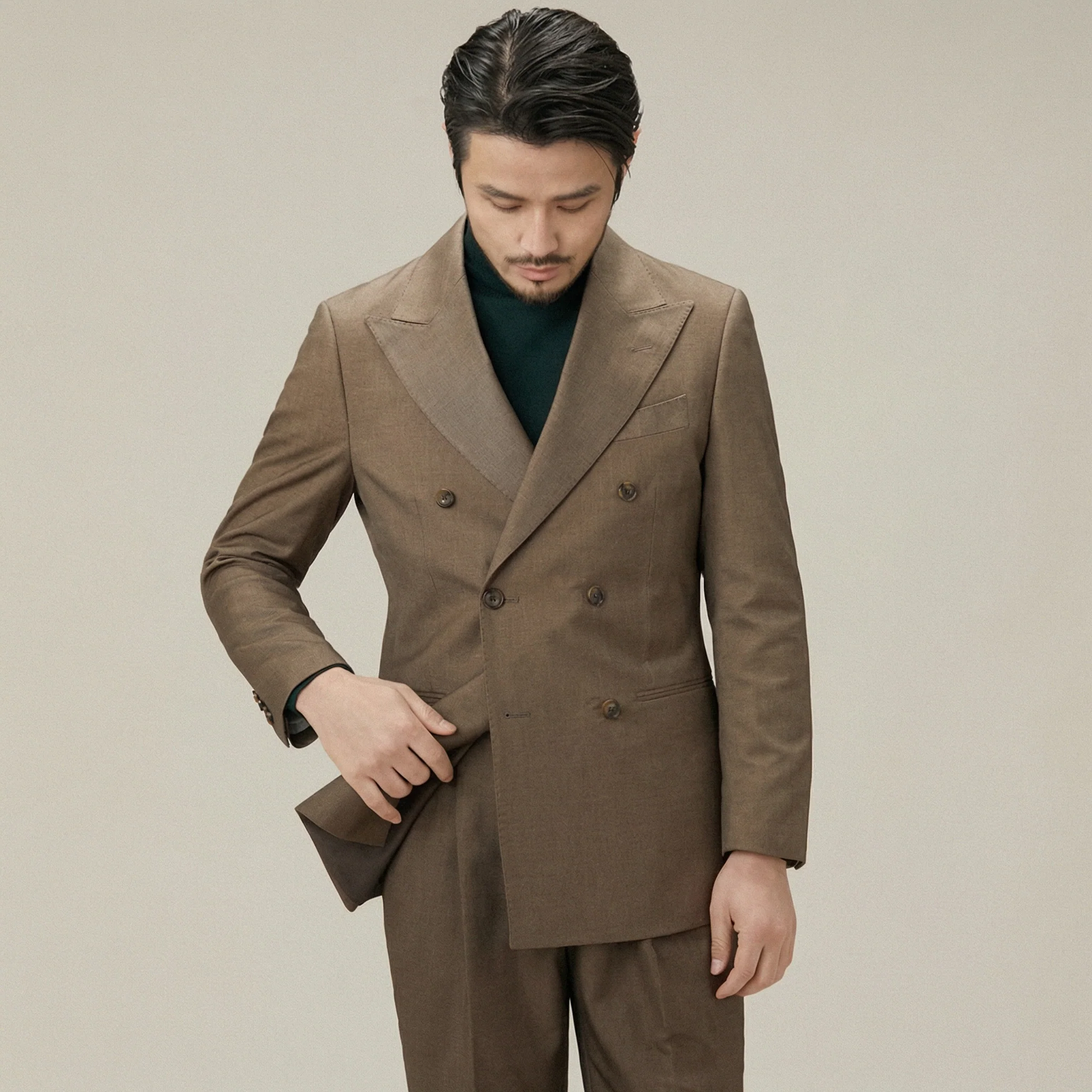 Earth-Tone Double-Breasted Peak Lapel Suit - Image 2