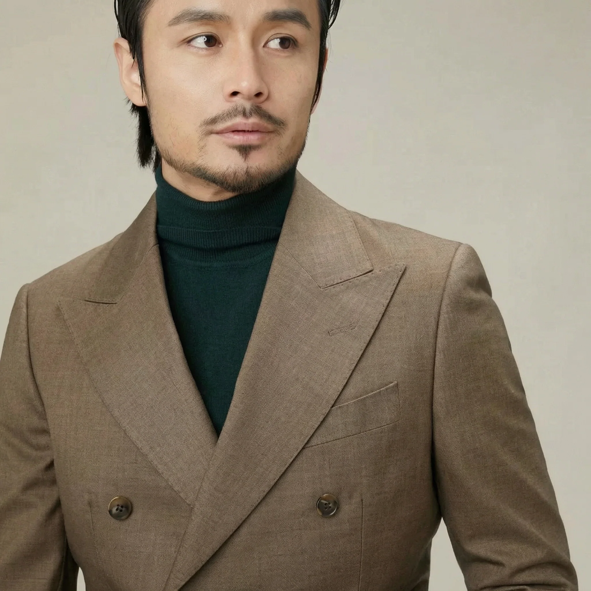 Earth-Tone Double-Breasted Peak Lapel Suit - Image 8