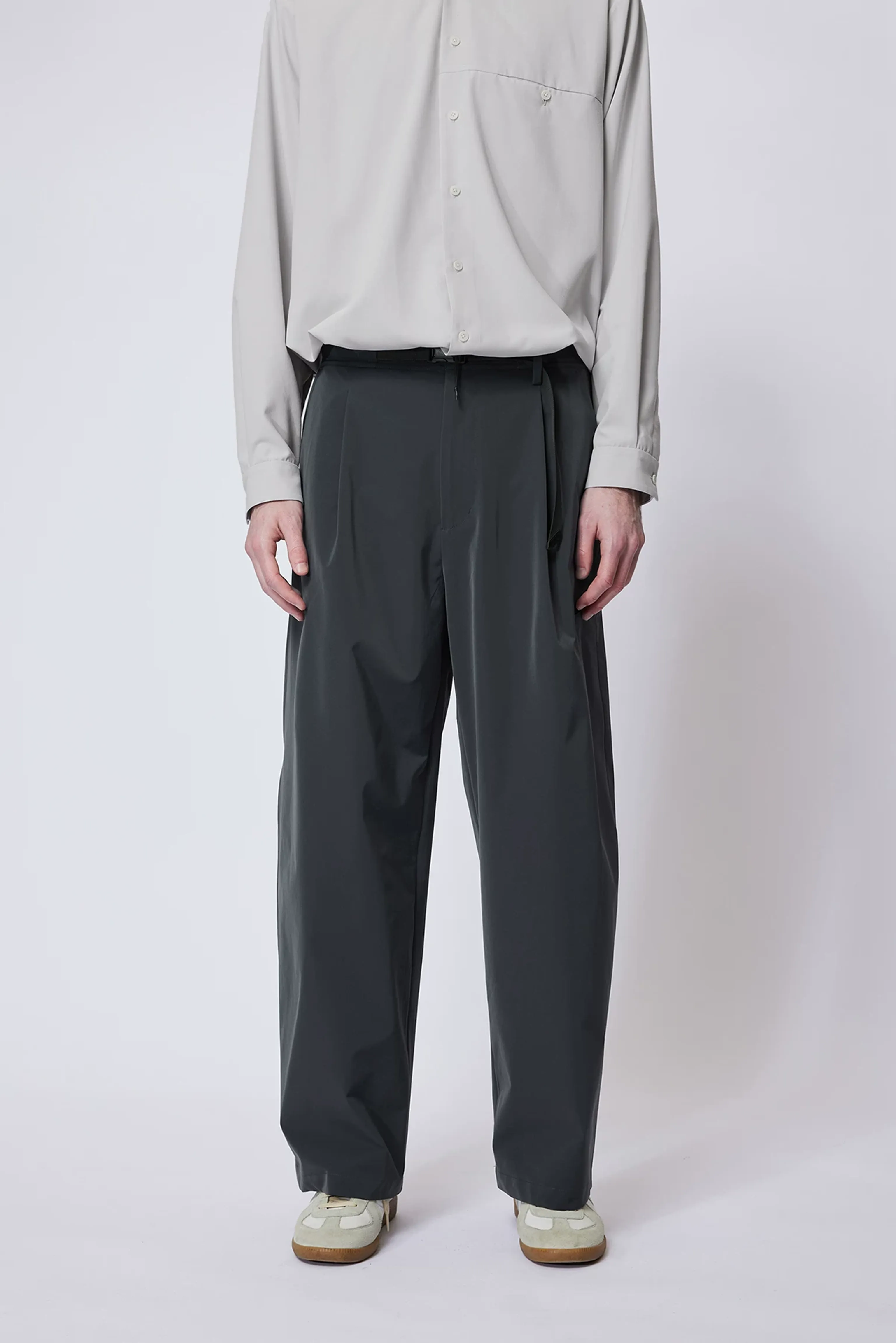 Easy Series Water-Repellent Loose Trousers - Image 5