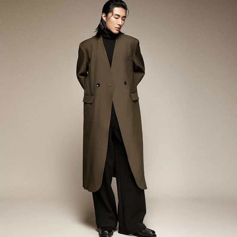 Elegant Double-Breasted Coat - Image 5