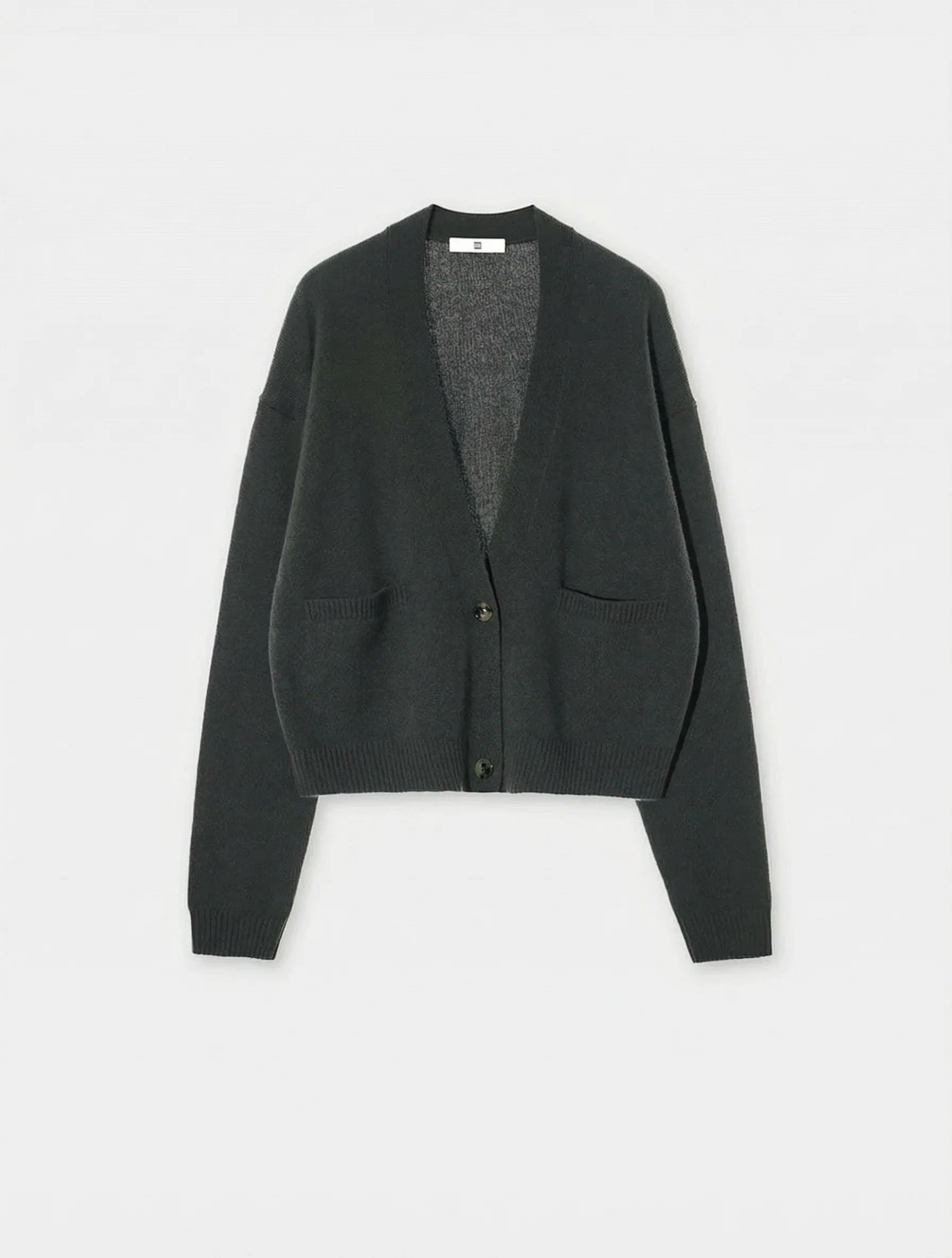 Elegant Knitwear Collection - Image 14