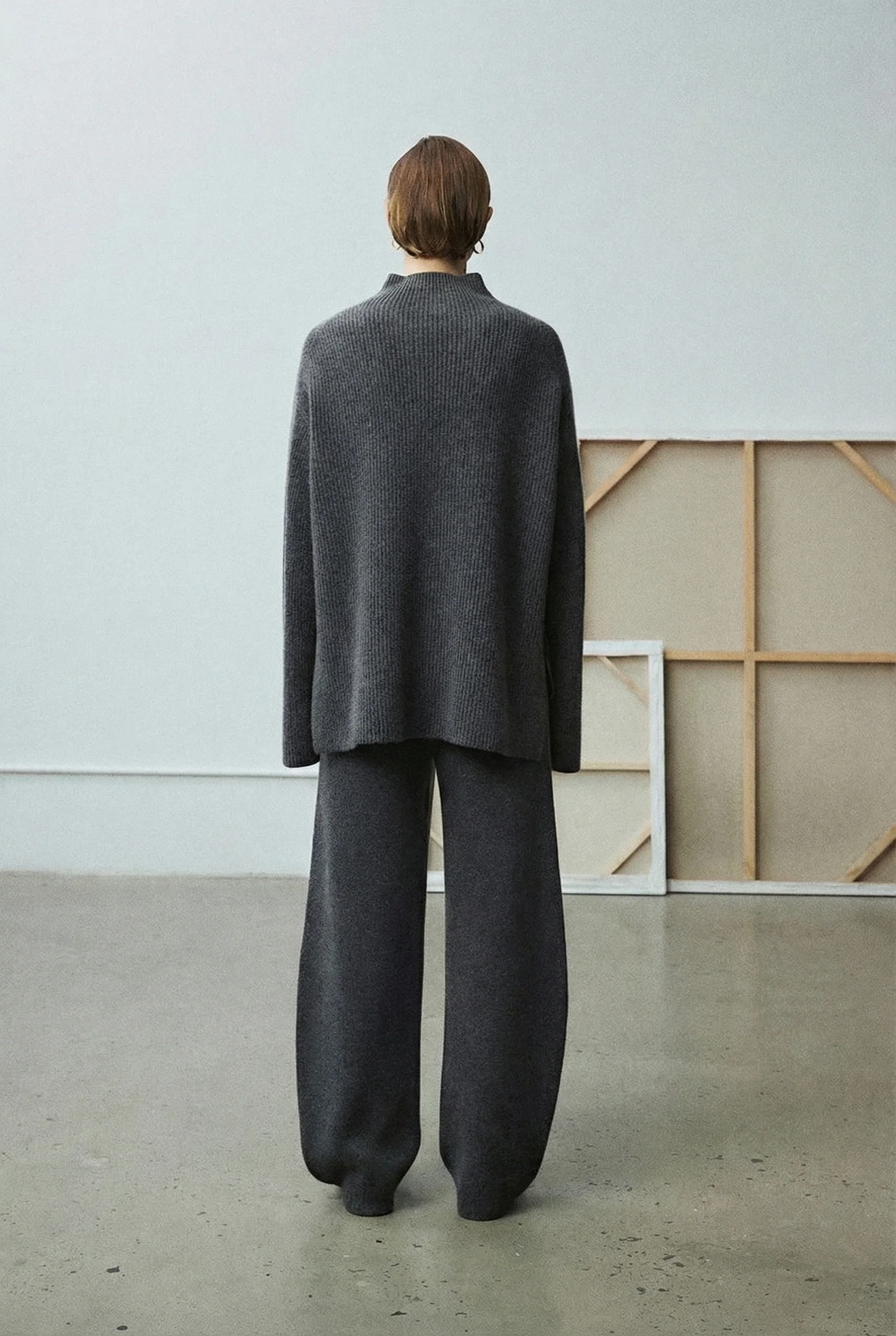 Elegant Knitwear Collection - Image 2