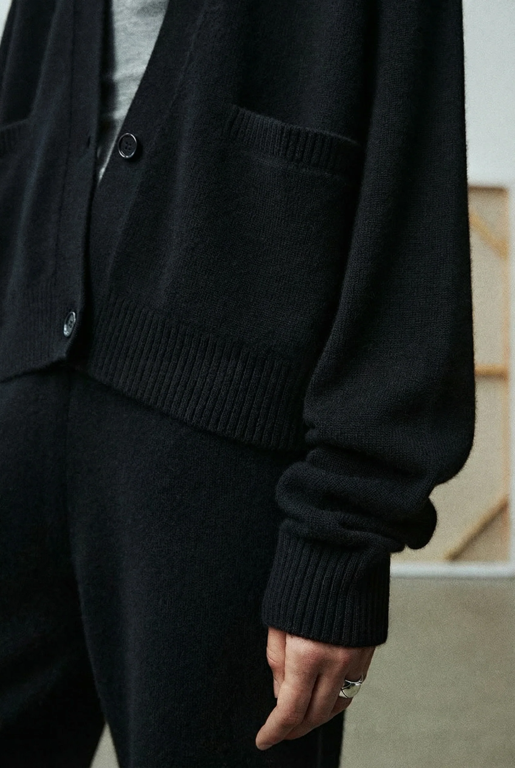 Elegant Knitwear Collection - Image 5