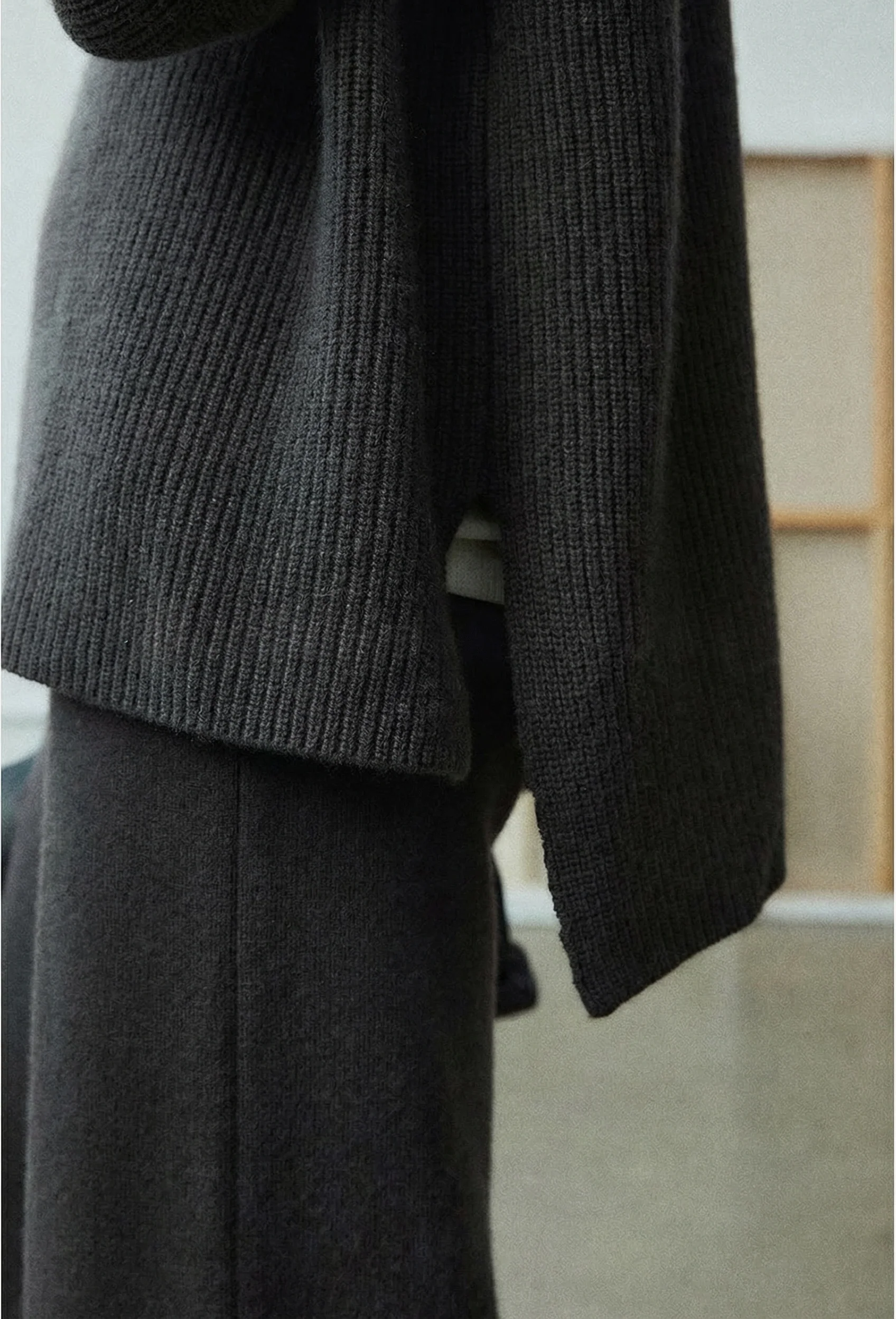 Elegant Knitwear Collection - Image 7