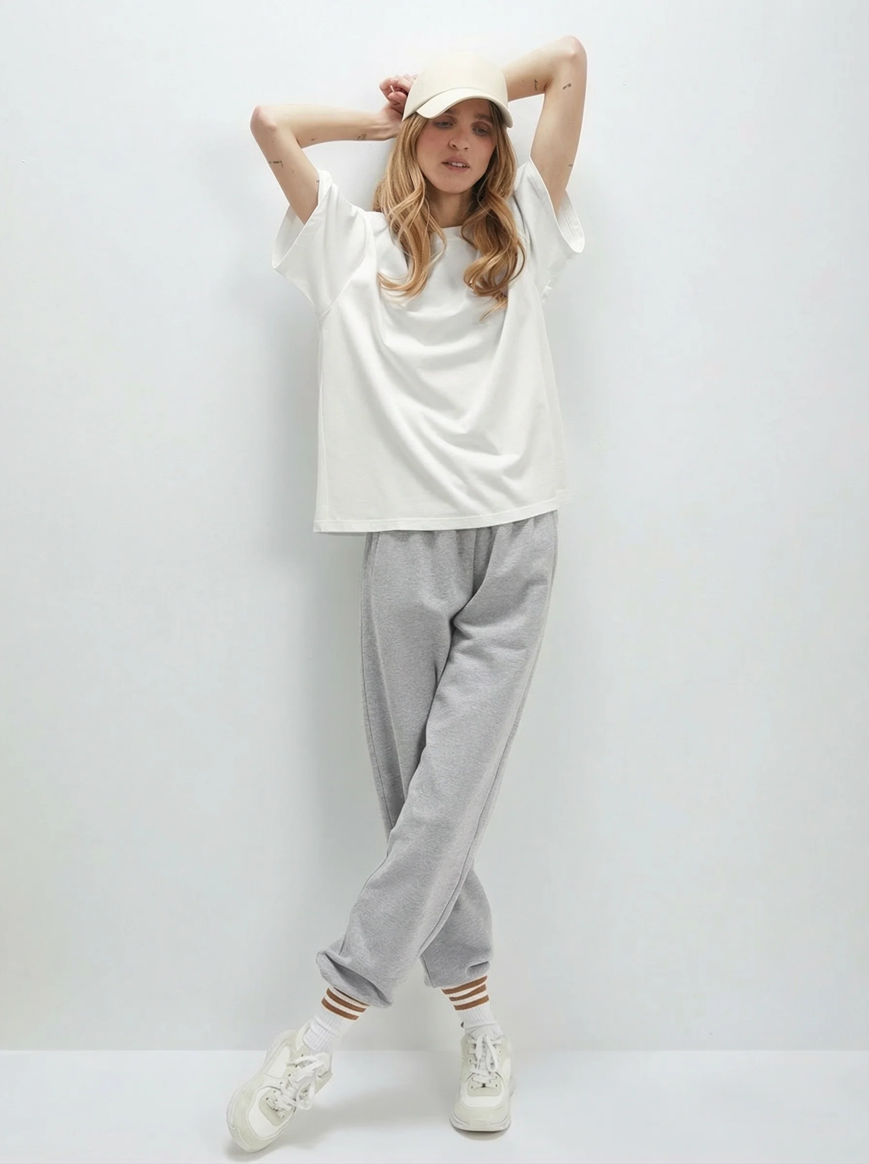 Evie Oversize Cotton Tee - Image 2