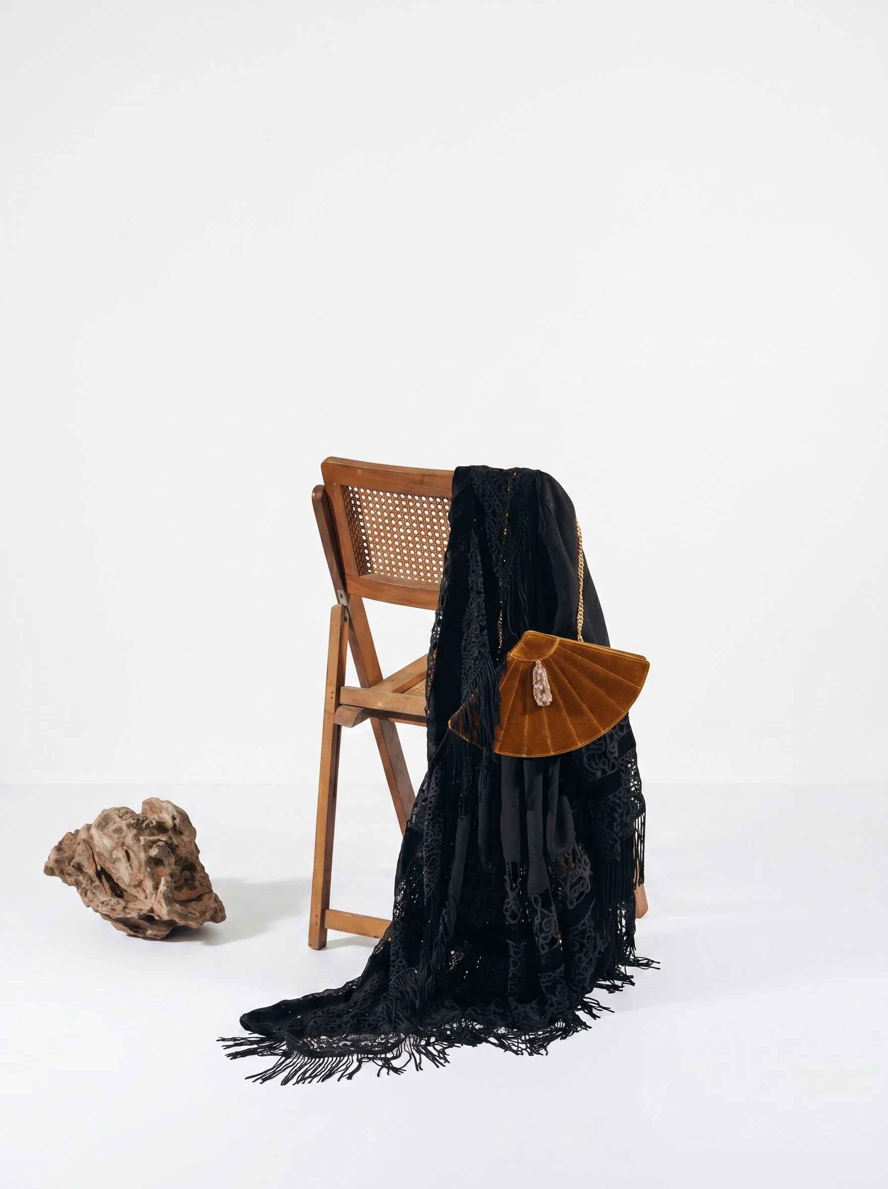 Fan-Shaped Velvet Clutch - Image 6