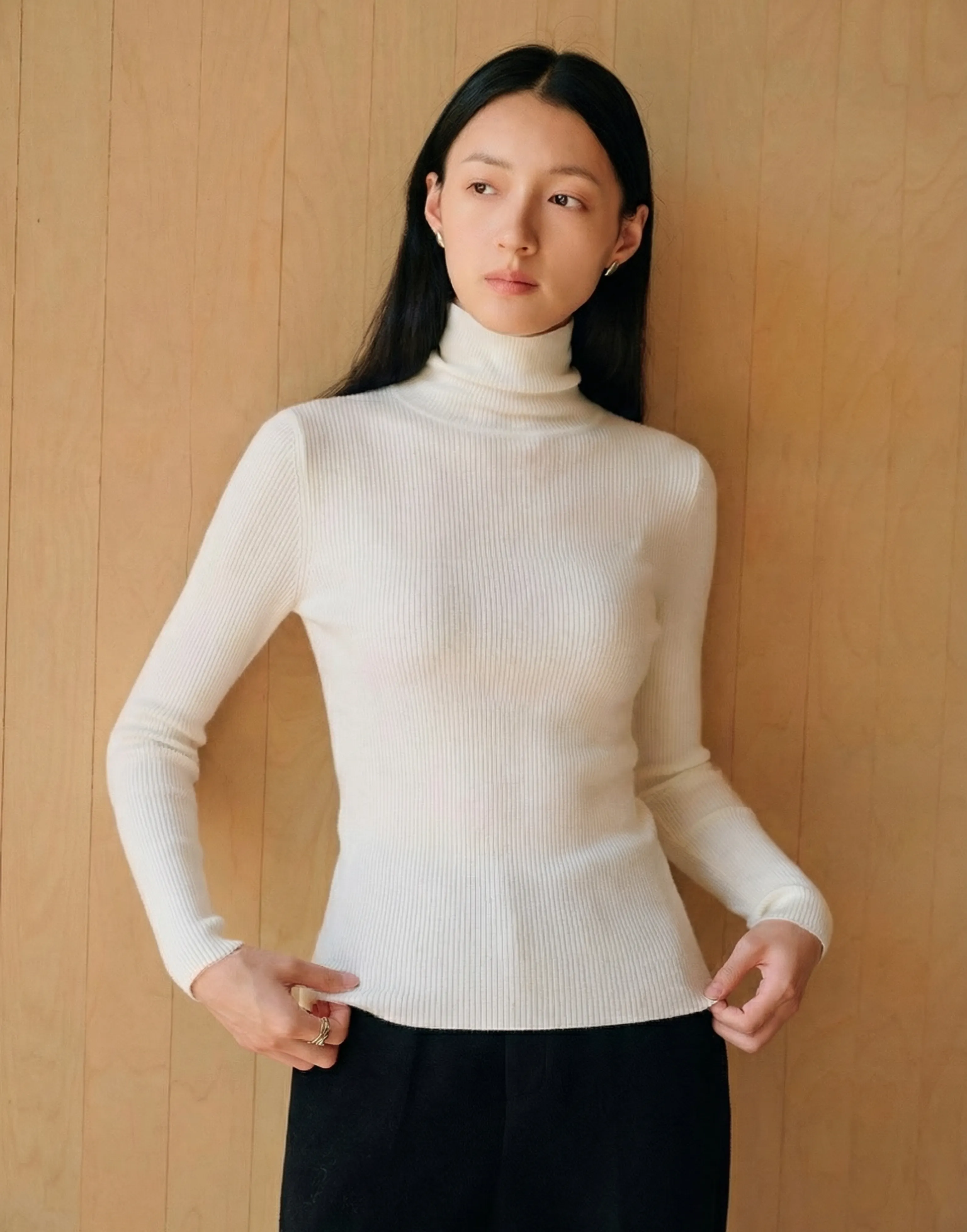 Fine Cashmere Slim Turtleneck - Image 4