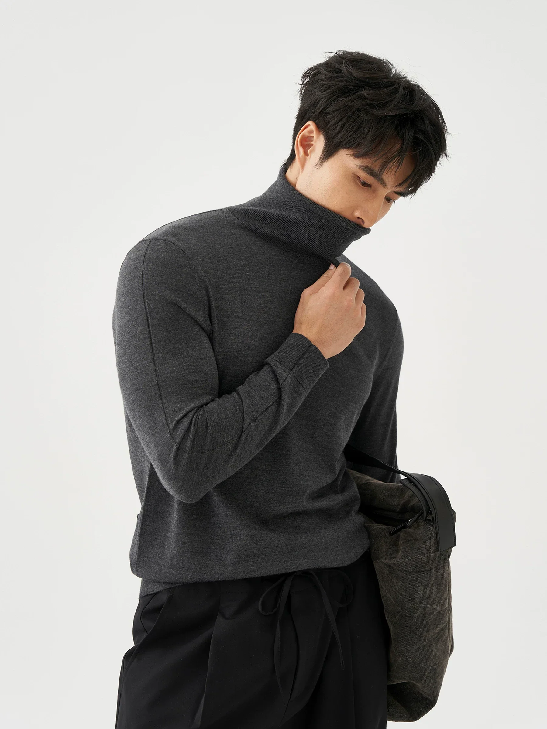 Fine Knit Turtleneck