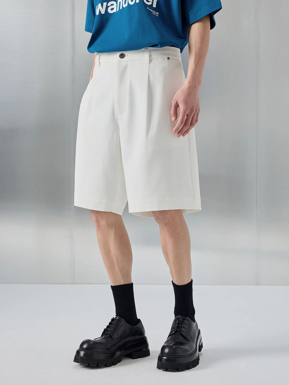 Fine-Spun Wide-Leg Suit Shorts