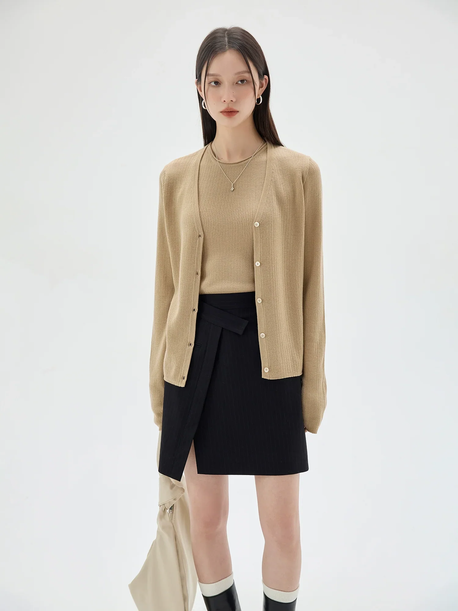 Fine Wool Ribbed Cardigan & Vest - Image 4