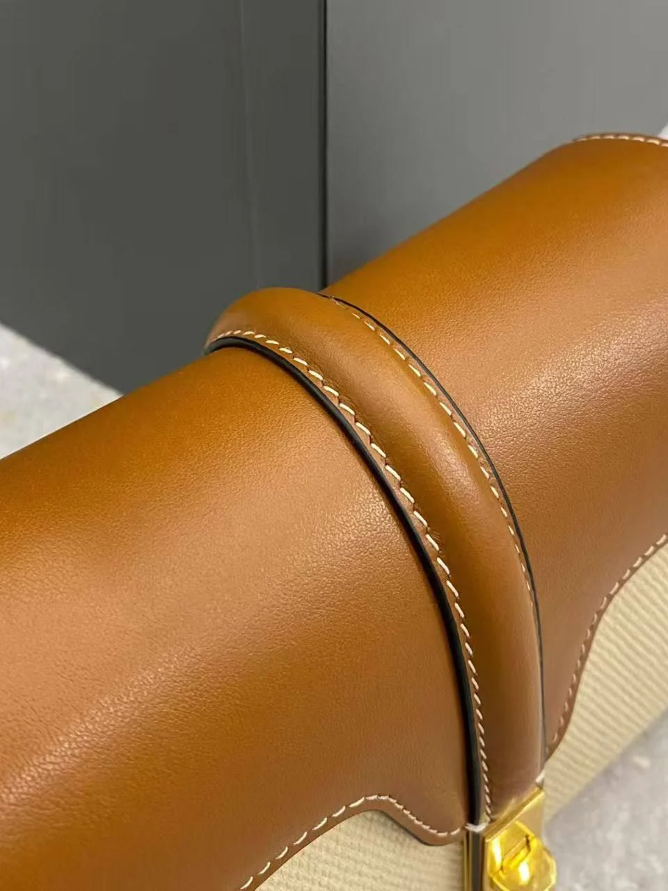 Flap Crossbody Bag - Image 3