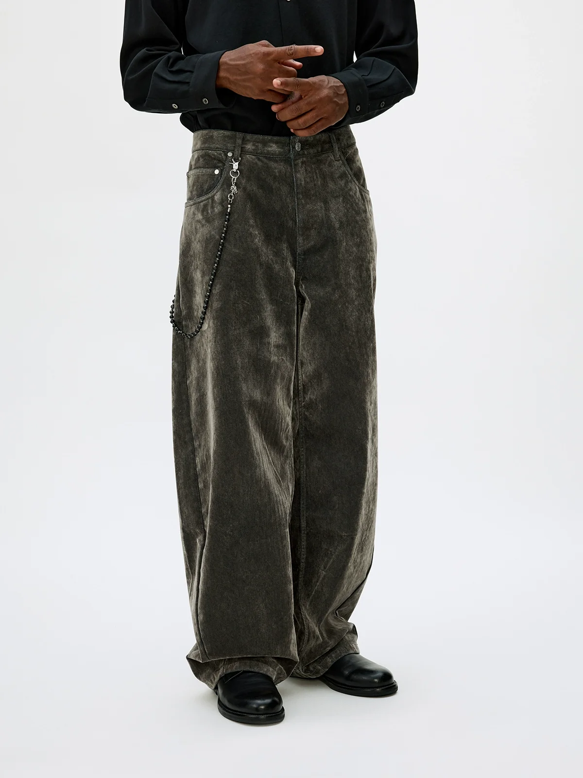 Flocked Wide-Leg Jeans - Image 4