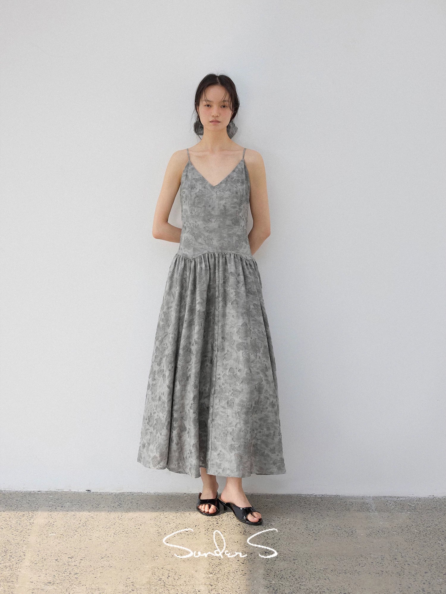 Floral Jacquard V-Neck Cami Dress - Image 5