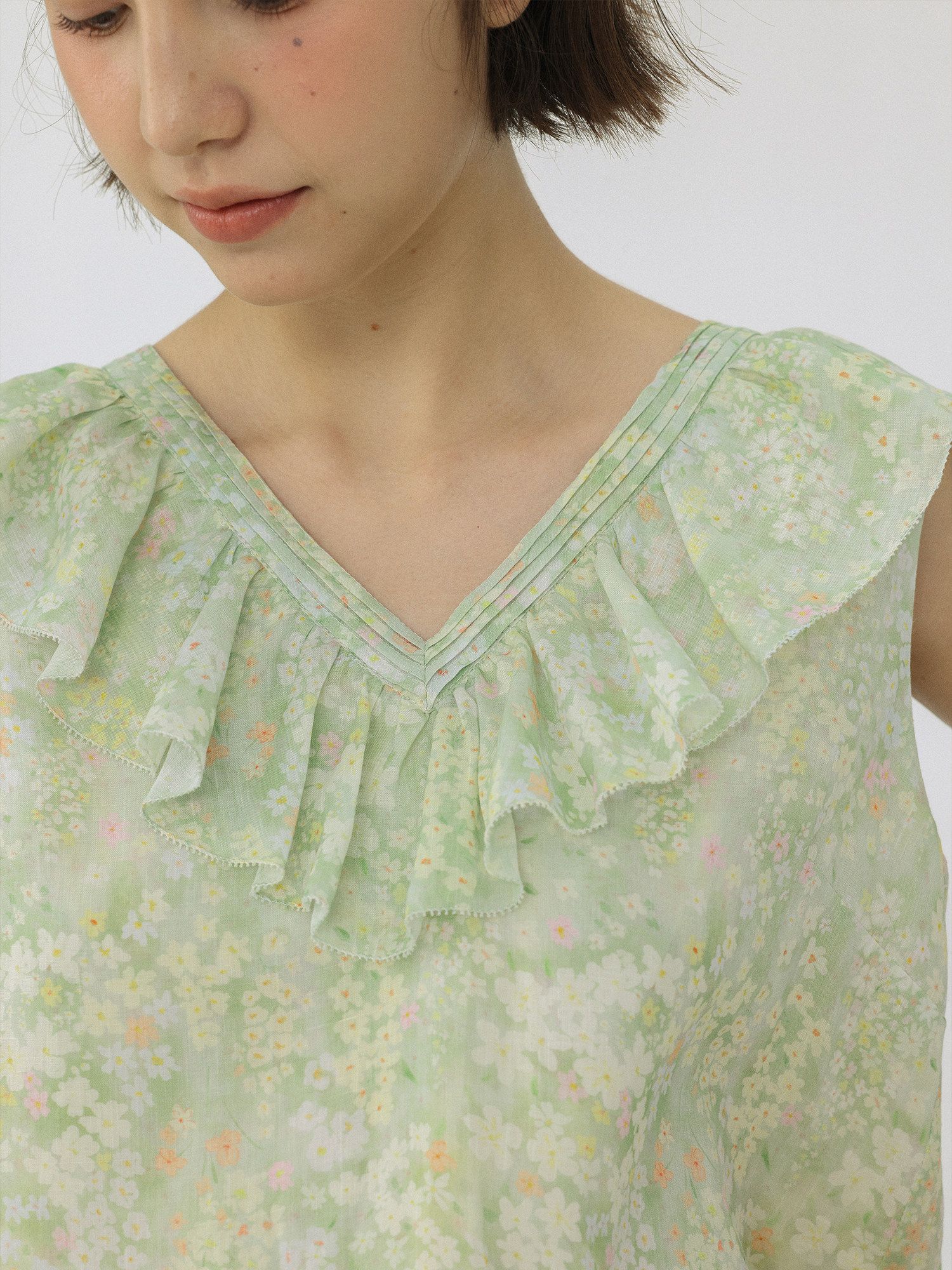 Floral Ruffle Blouse - Image 5